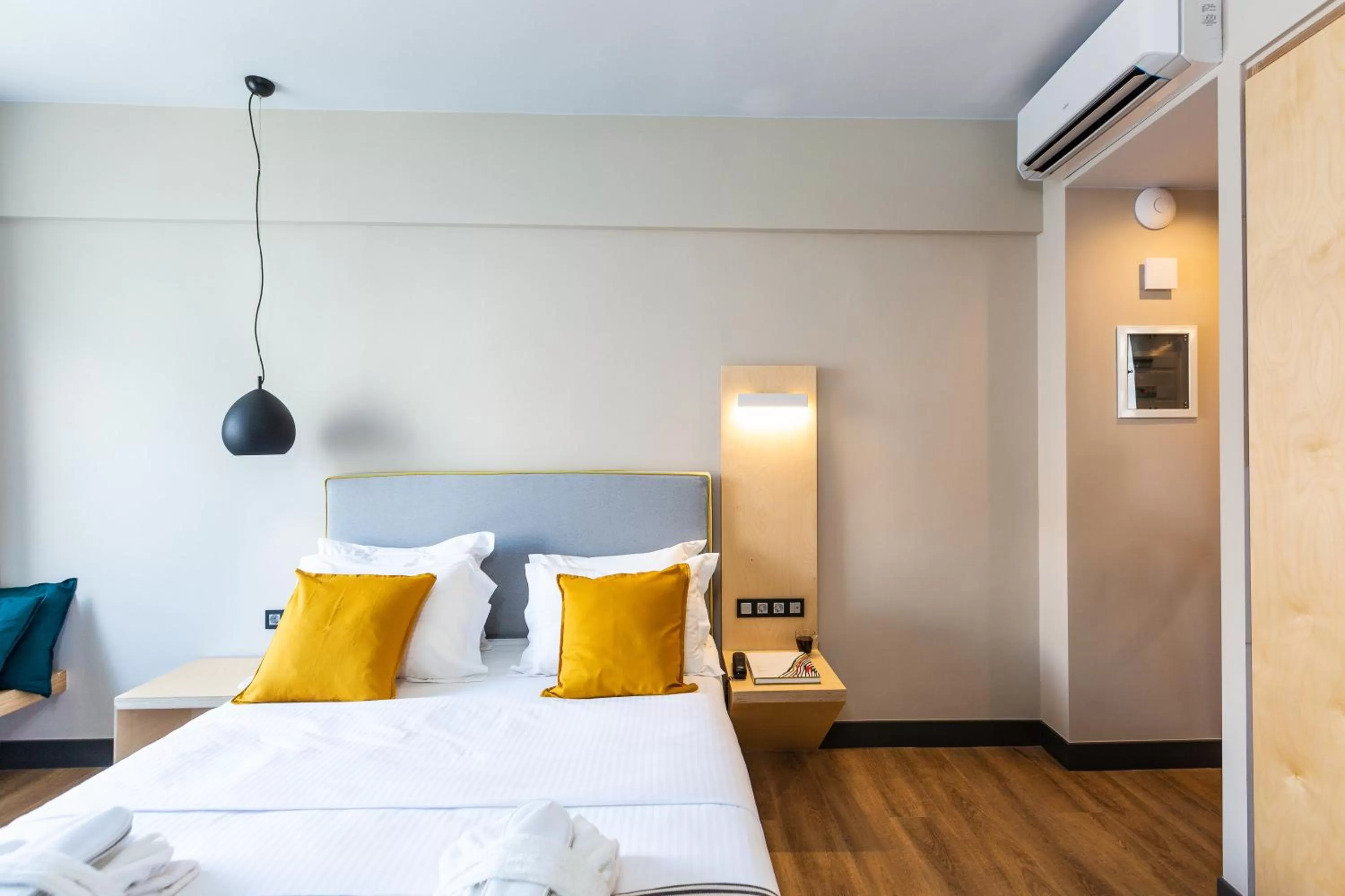 Photo of the whole room, Bed in St. Bjur Suites