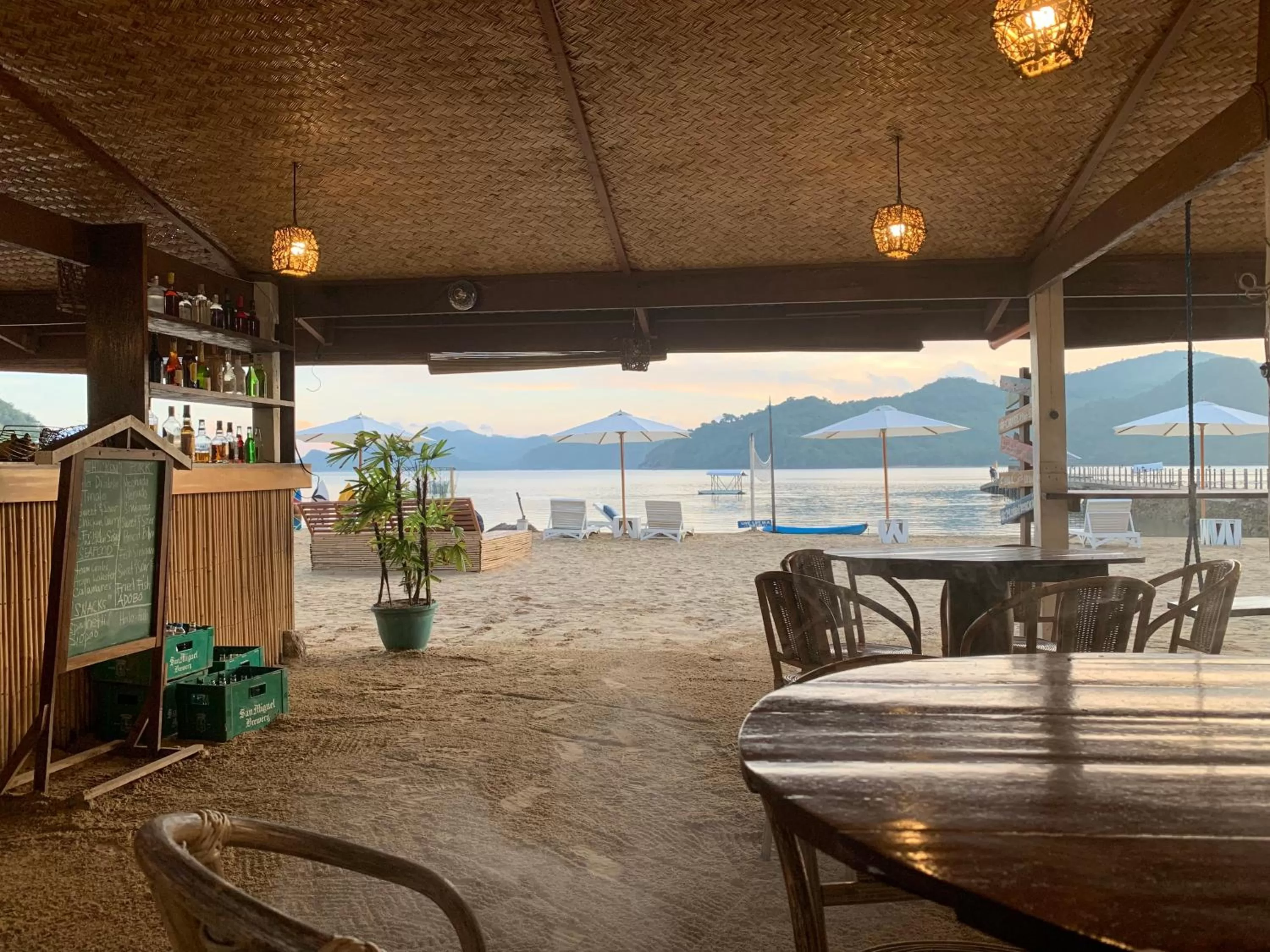 Restaurant/places to eat in Pangulatan Beach Resort