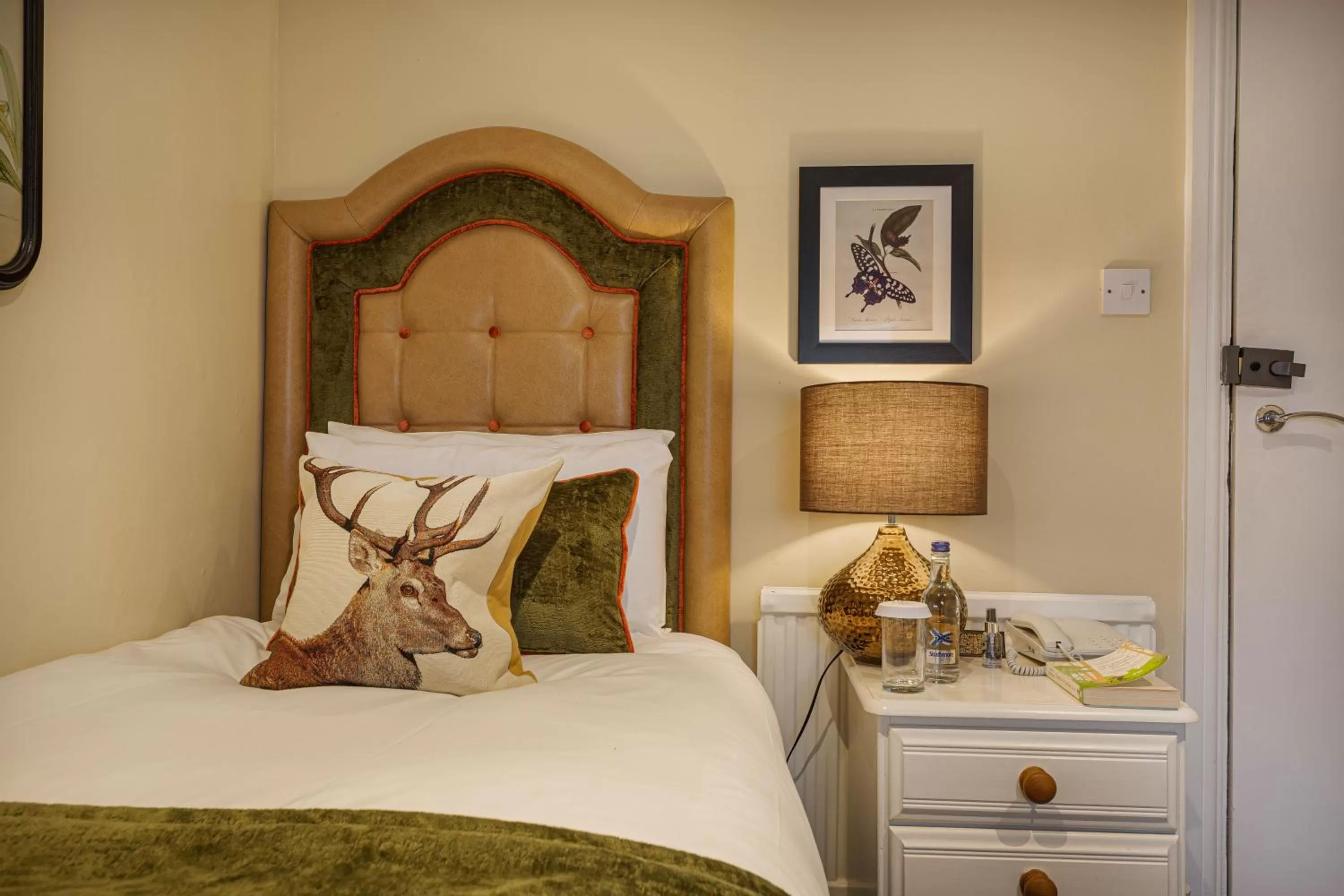 Bed in The Feathers Hotel, Helmsley, North Yorkshire - The Coaching Inn Group