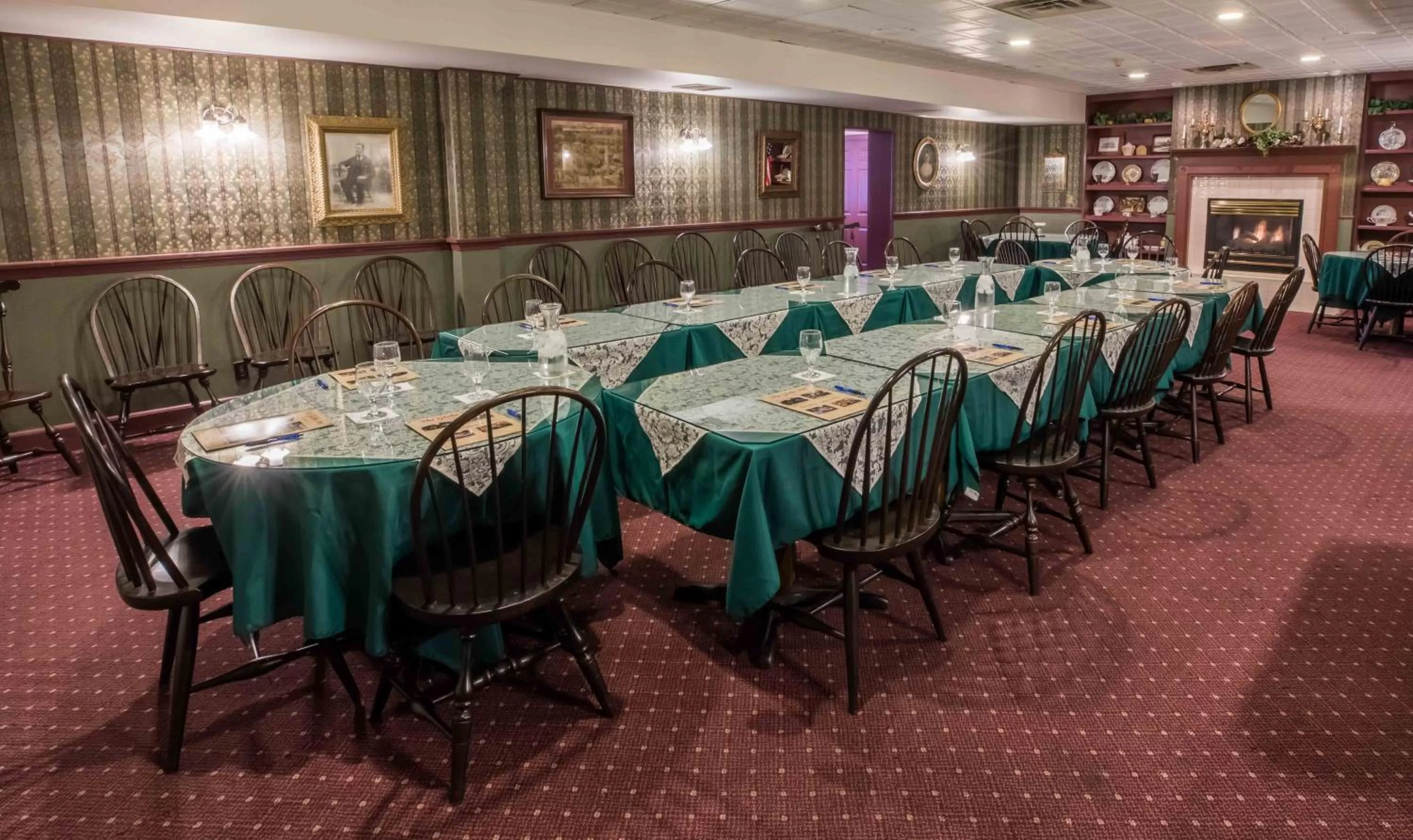 Meeting/conference room, Restaurant/Places to Eat in The Globe Inn