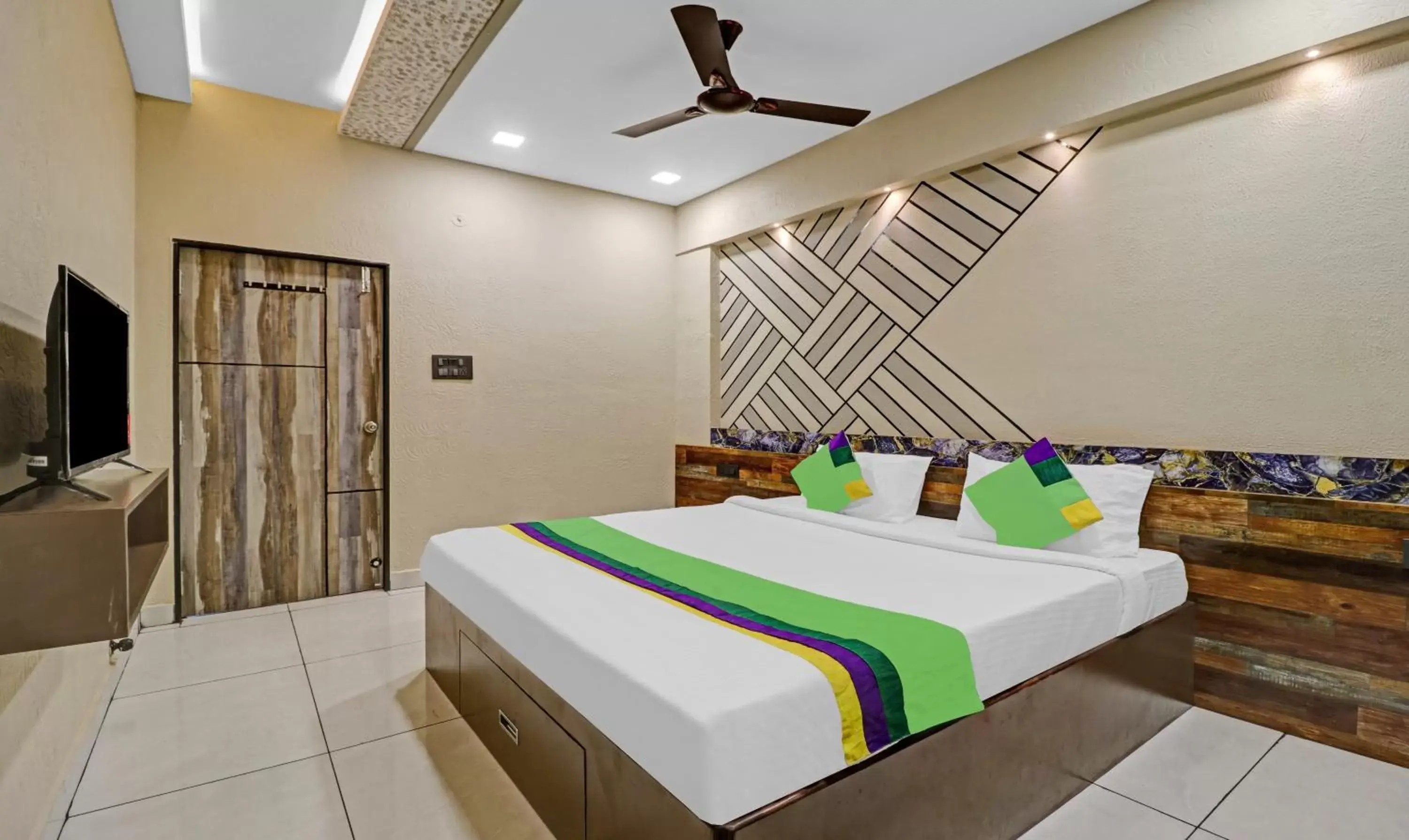 Standard Double Room - single occupancy in Treebo Seabreeze Comforts Standard Double Room - single occupancy in Treebo Seabreeze Comforts