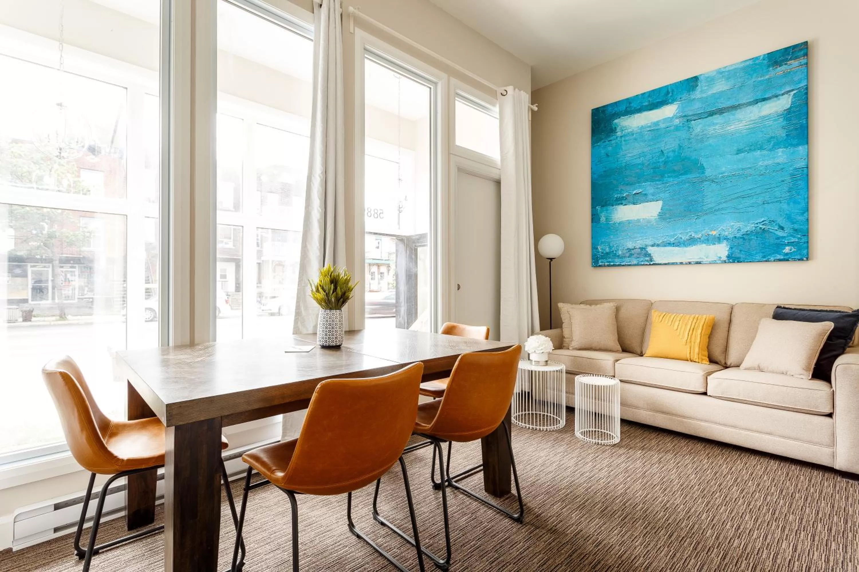 Living room in Parc Avenue Lofts