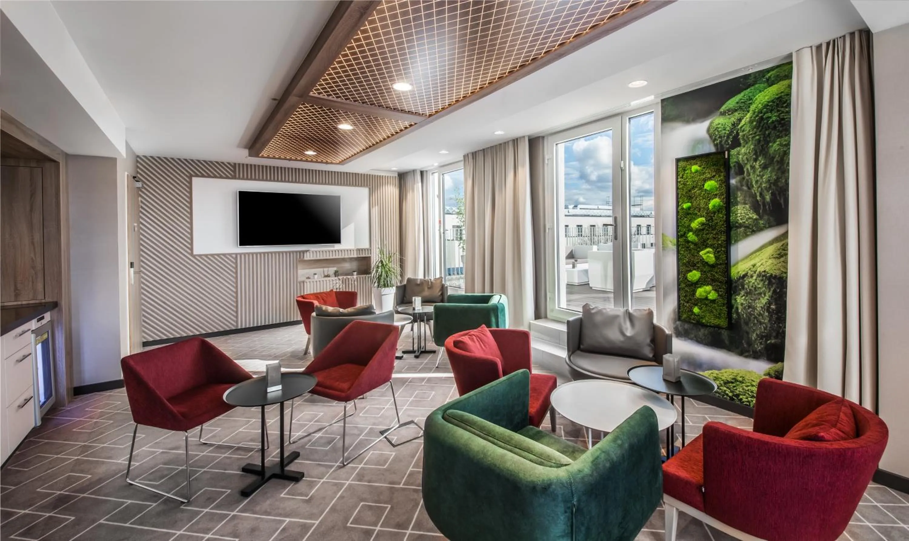 Lounge or bar, Seating Area in Holiday Inn Munich - City East, an IHG Hotel