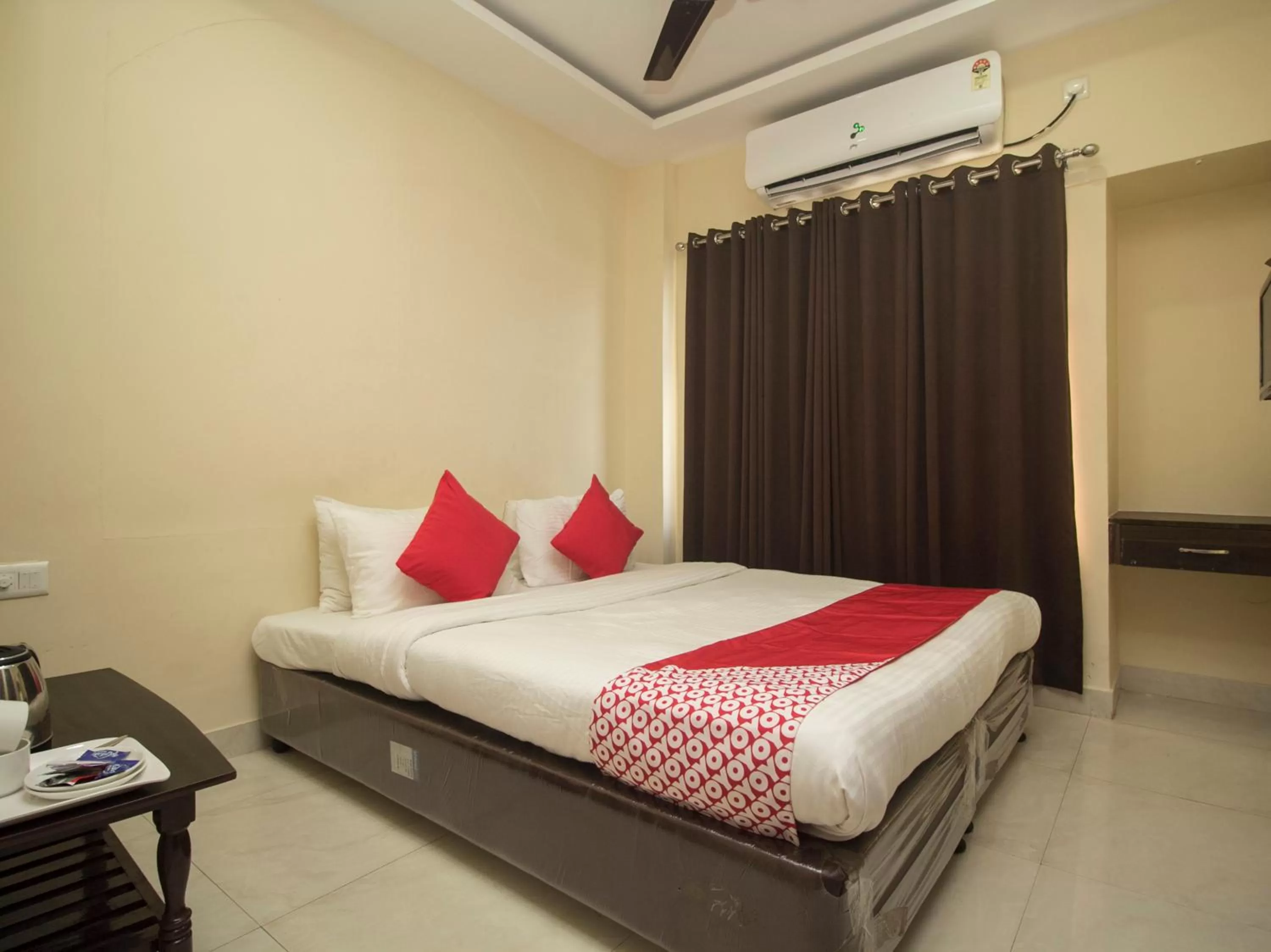 Bedroom, Bed in Hotel Mount View, Siliguri