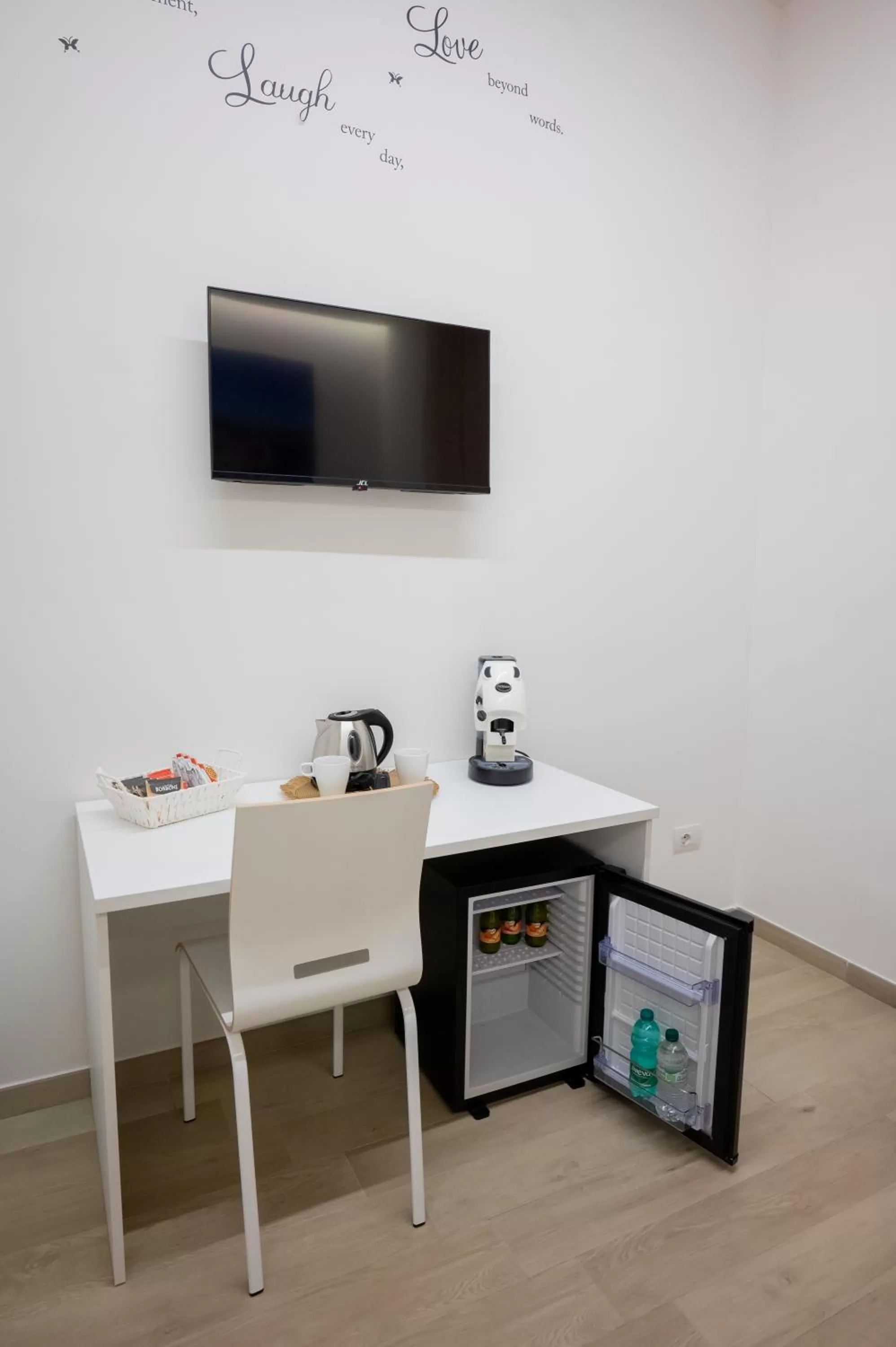 TV and multimedia, TV/Entertainment Center in K-Home