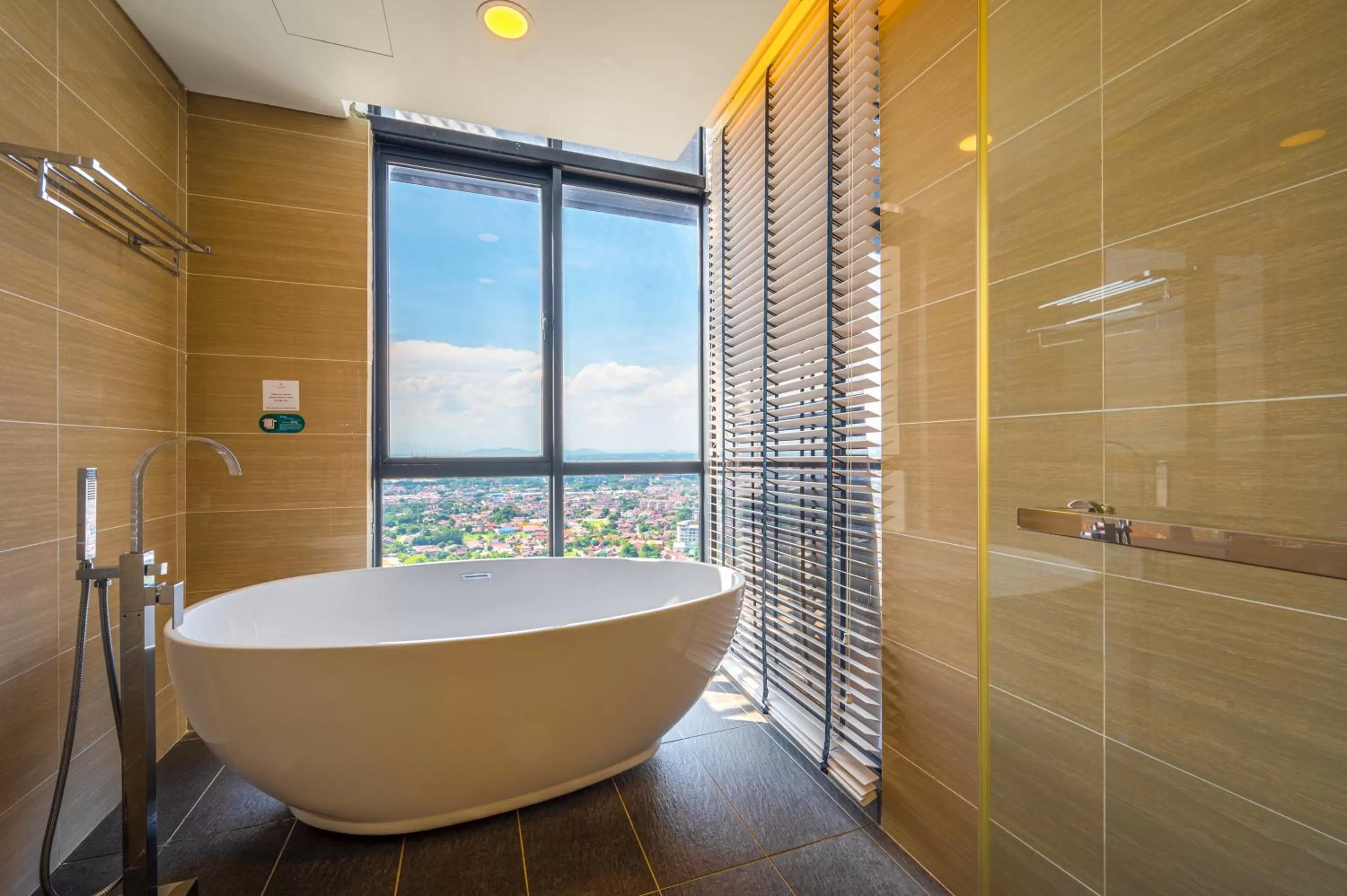 Bath in Greystone 99 Suites