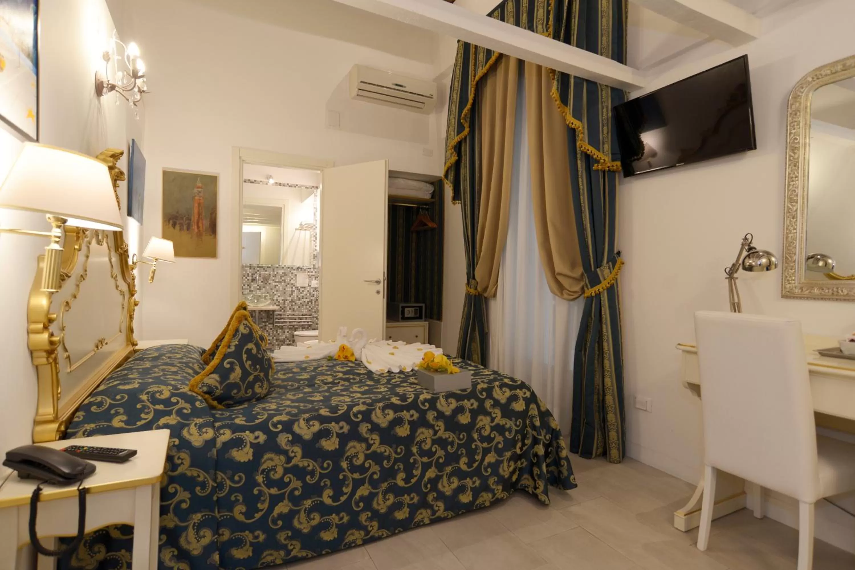 Bed in Al Mascaron Ridente