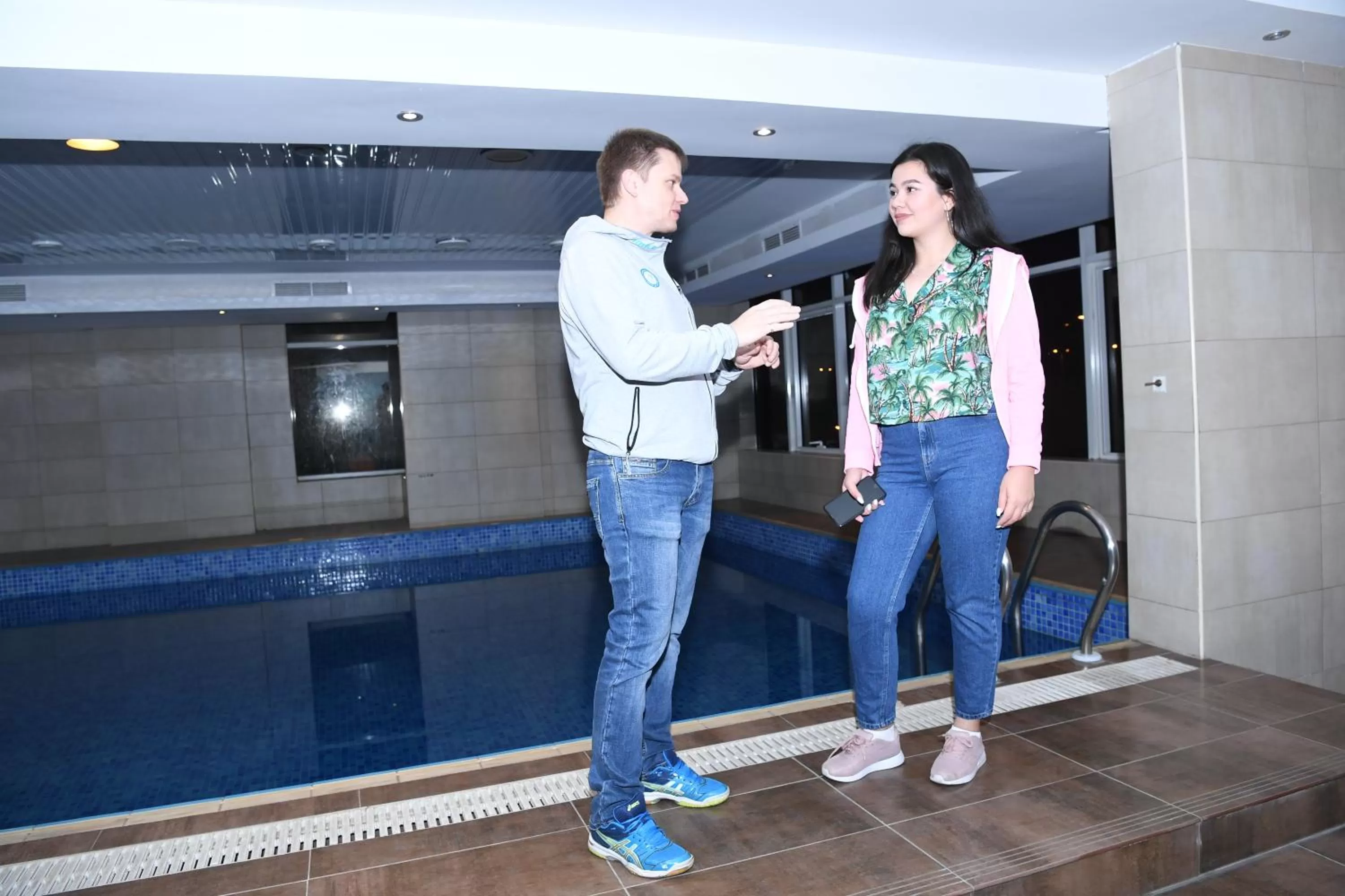 Swimming pool in Continental Inn Hotel Al Farwaniya