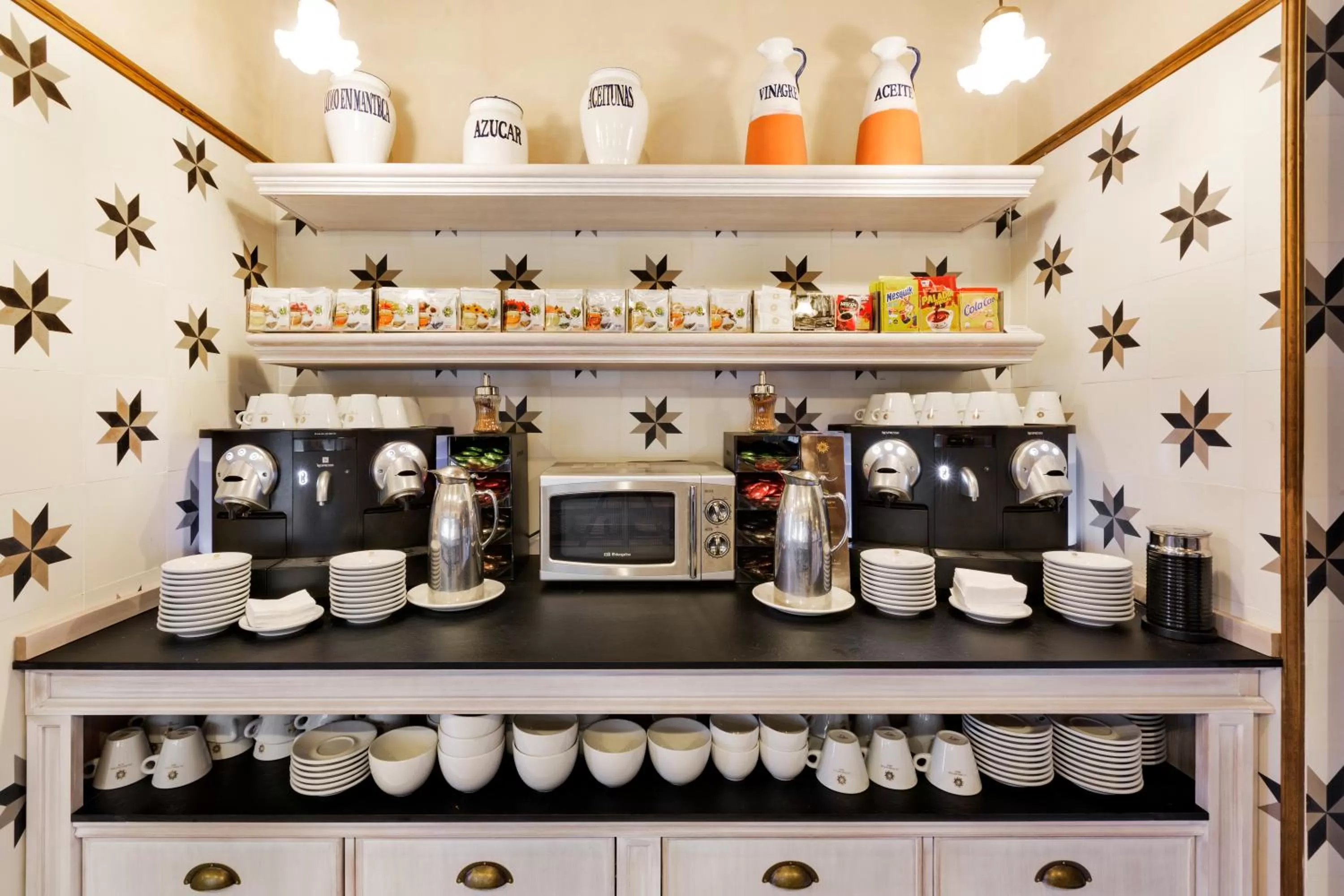 Restaurant/places to eat in Hotel Casa 1800 Sevilla