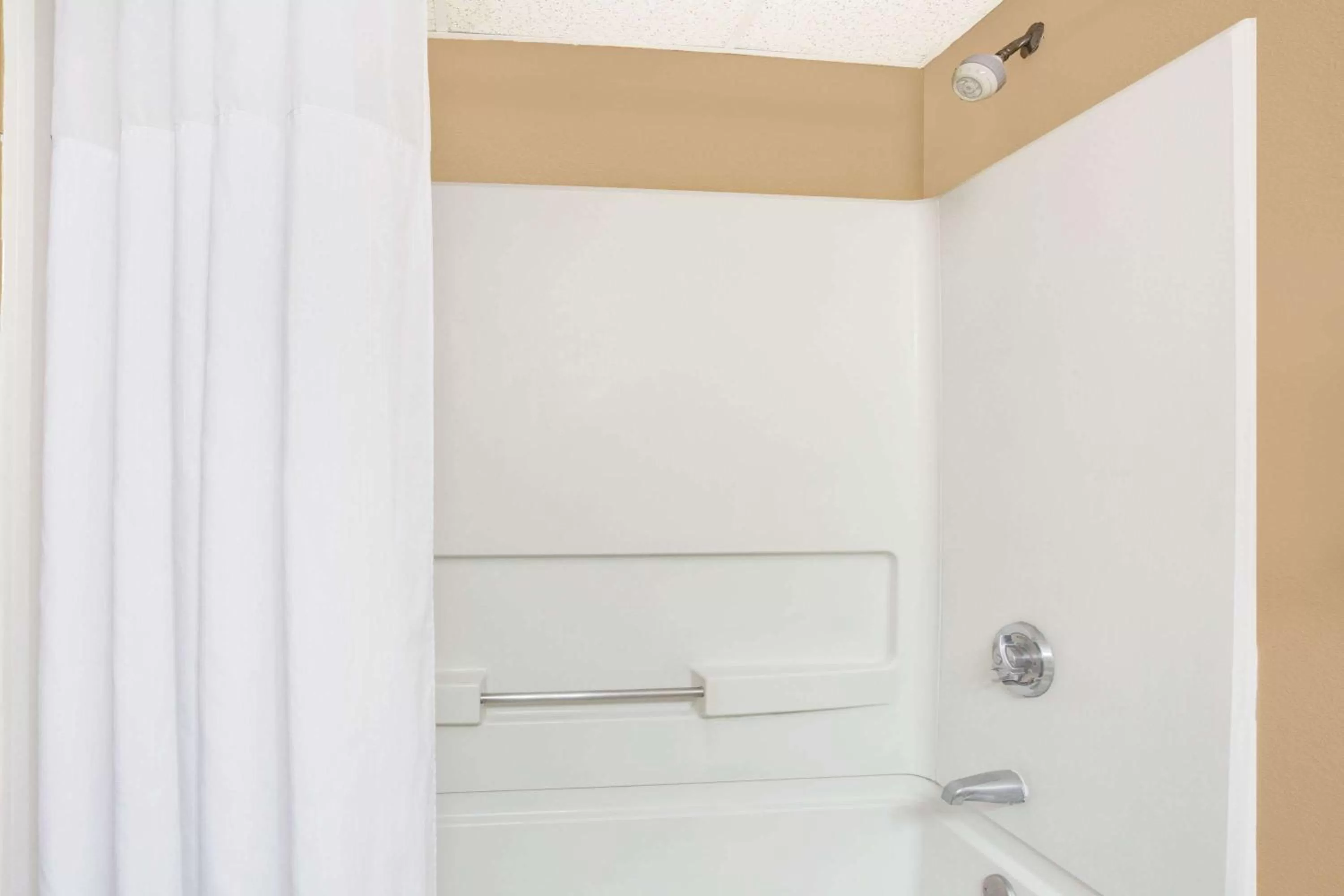 Bathroom in Days Inn by Wyndham Newport News City Center Oyster Point