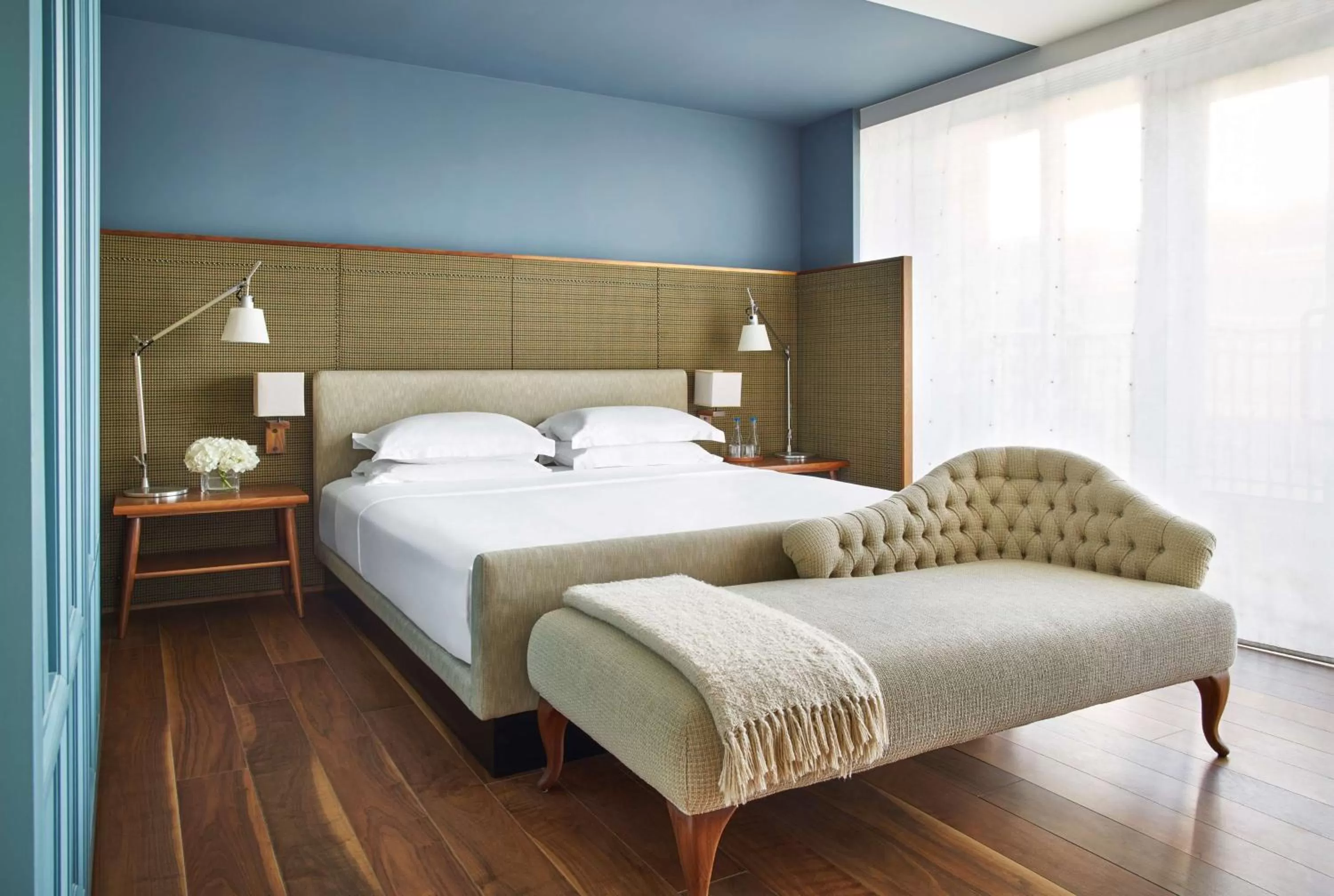 Photo of the whole room, Bed in Park Hyatt Washington