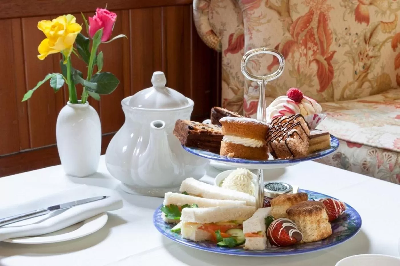 Lunch in Moorings Hotel