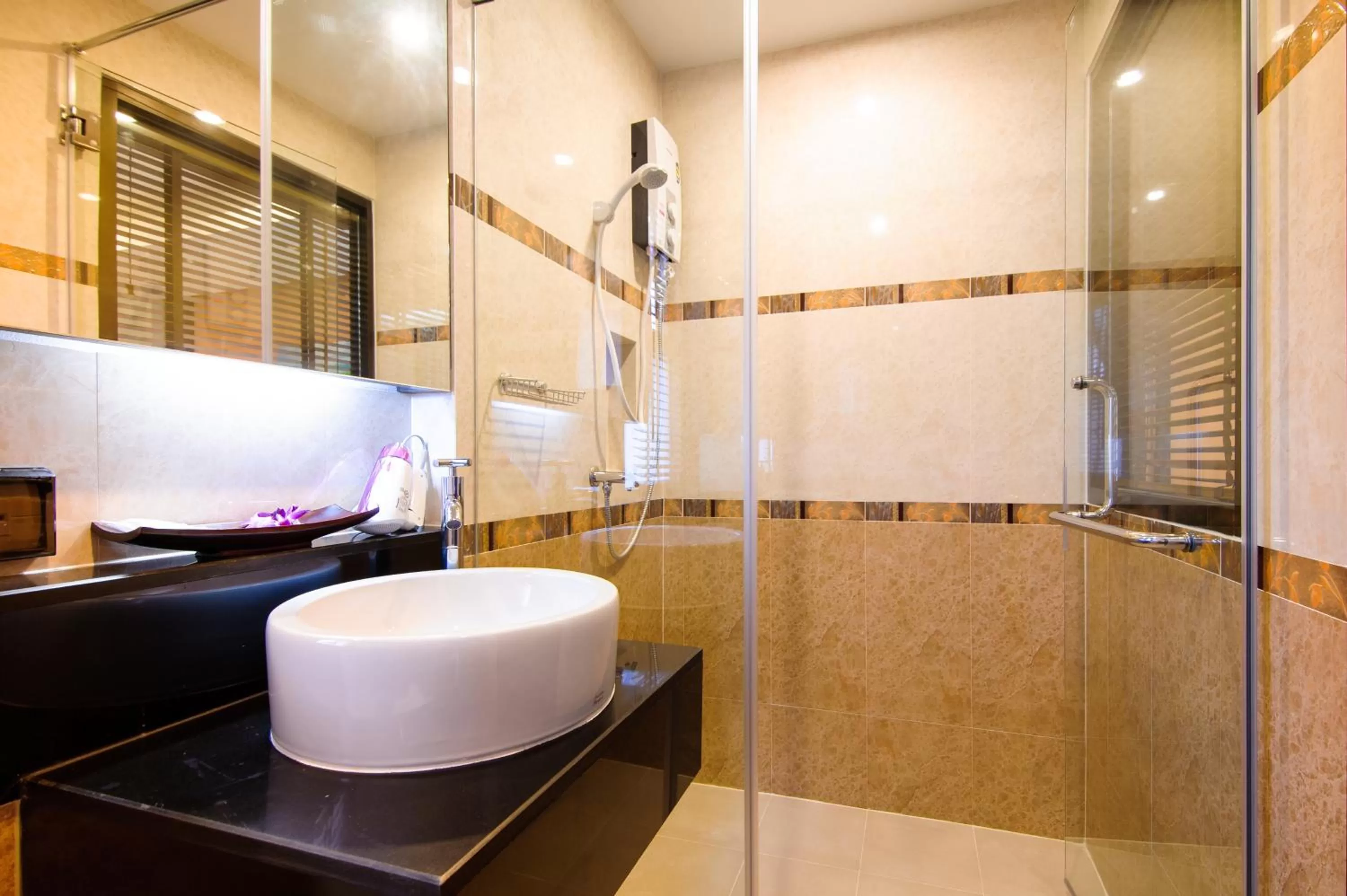 Bathroom in Tara Place Hotel Bangkok