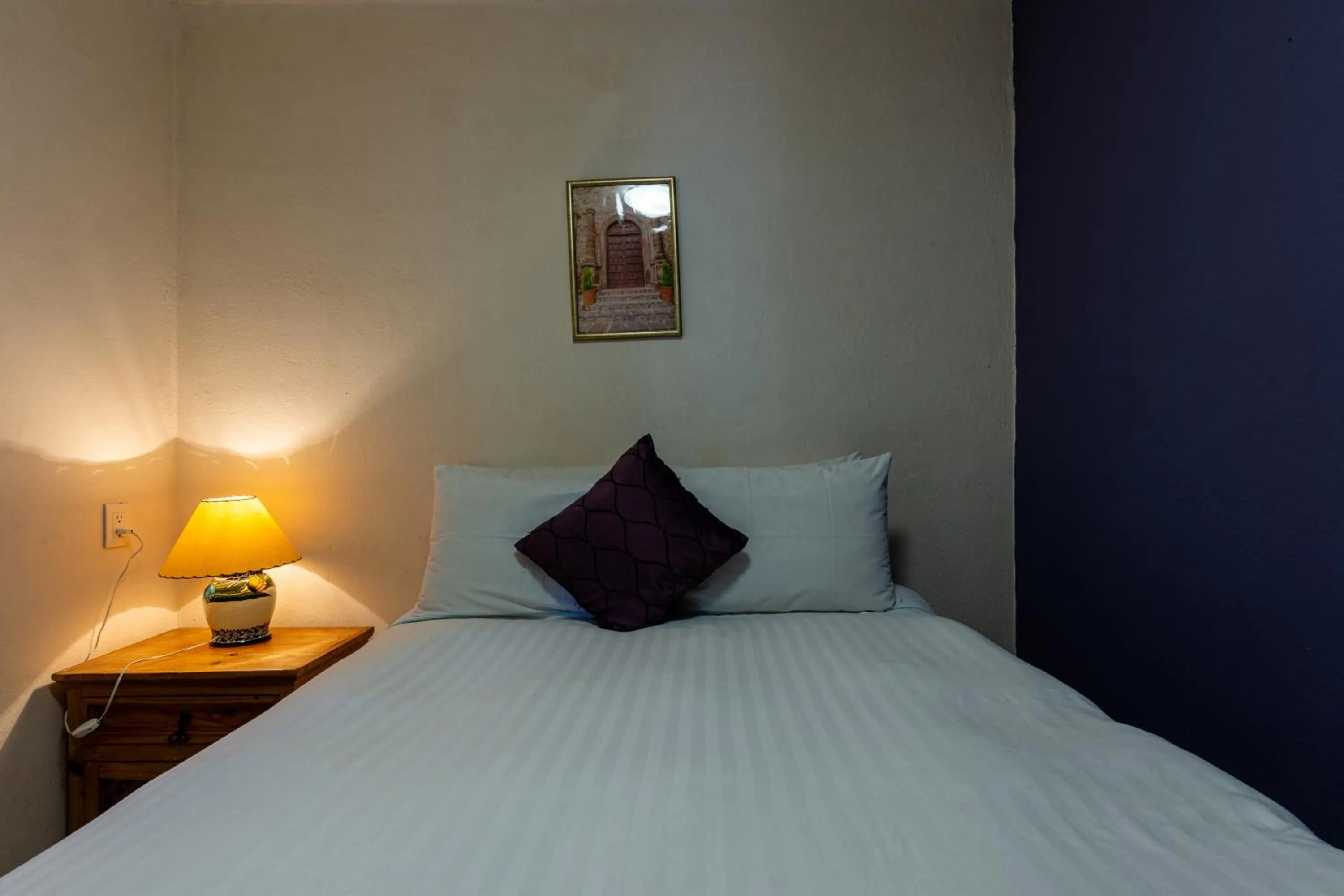 Photo of the whole room in Hotel Casa Santamaría