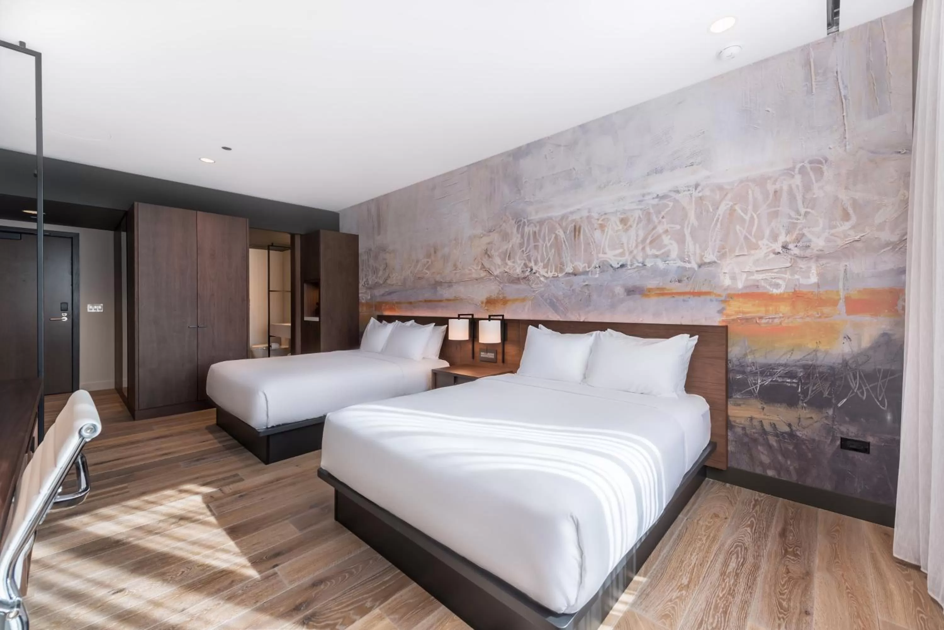 Bed in The Hotel & Athletic Club at Midtown