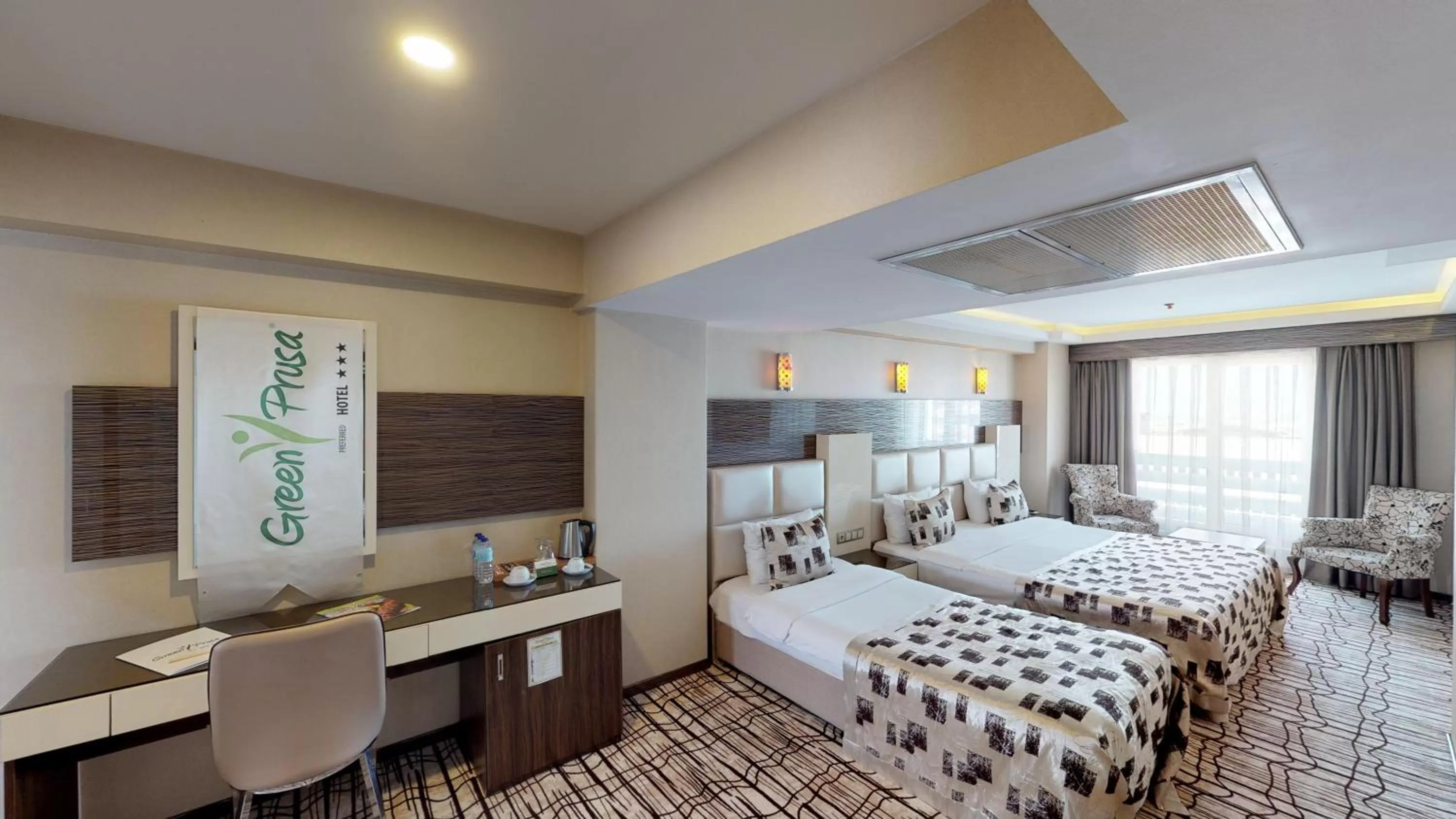 Photo of the whole room, Bed in Green Prusa Hotel