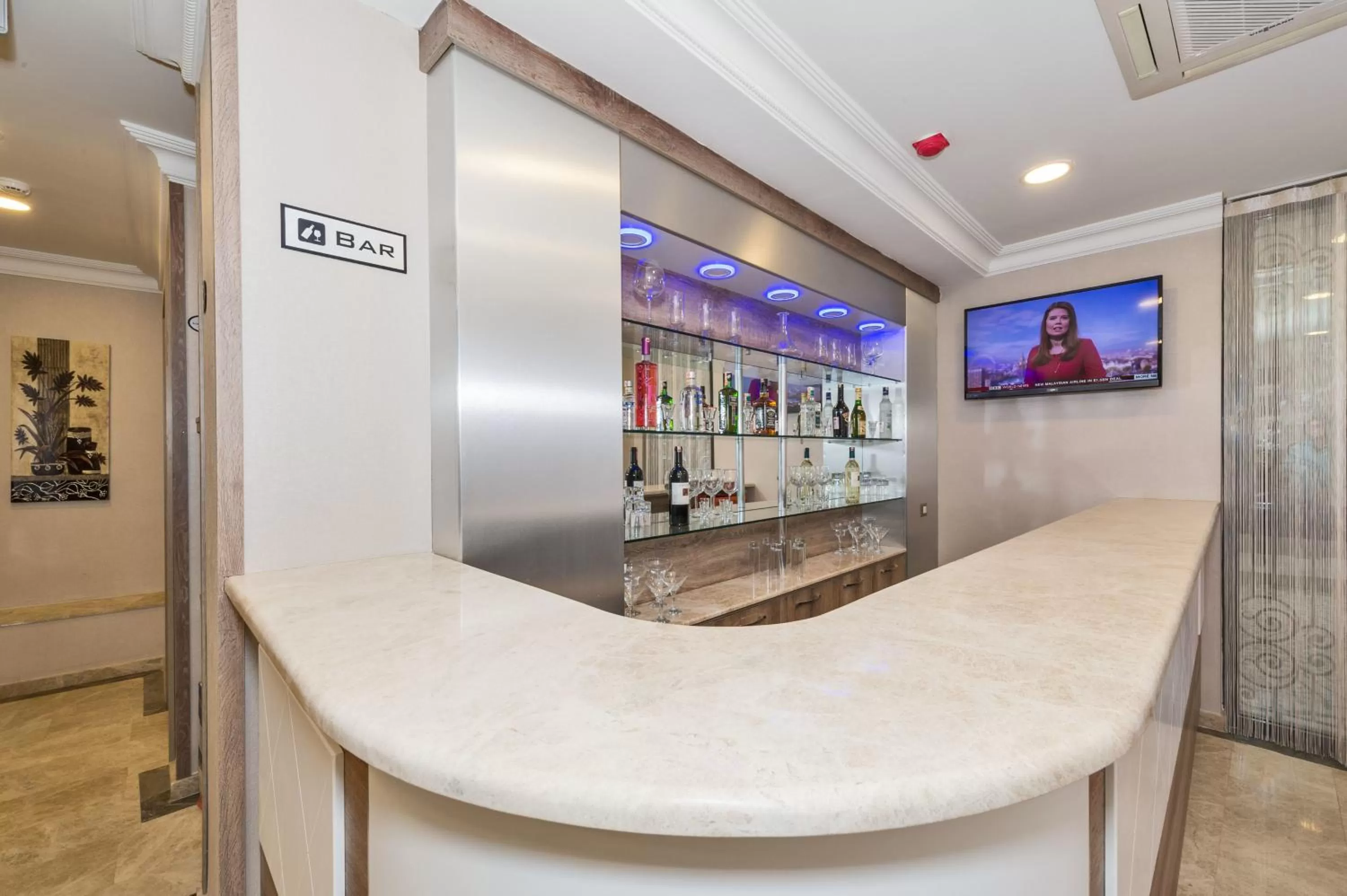 Drinks in Alphonse Hotel