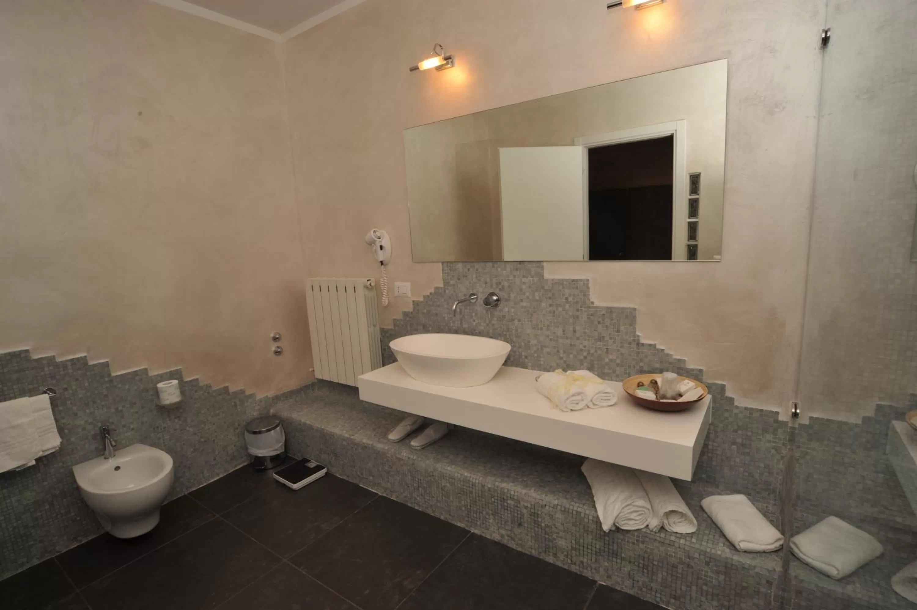 Bathroom in Hotel Astoria