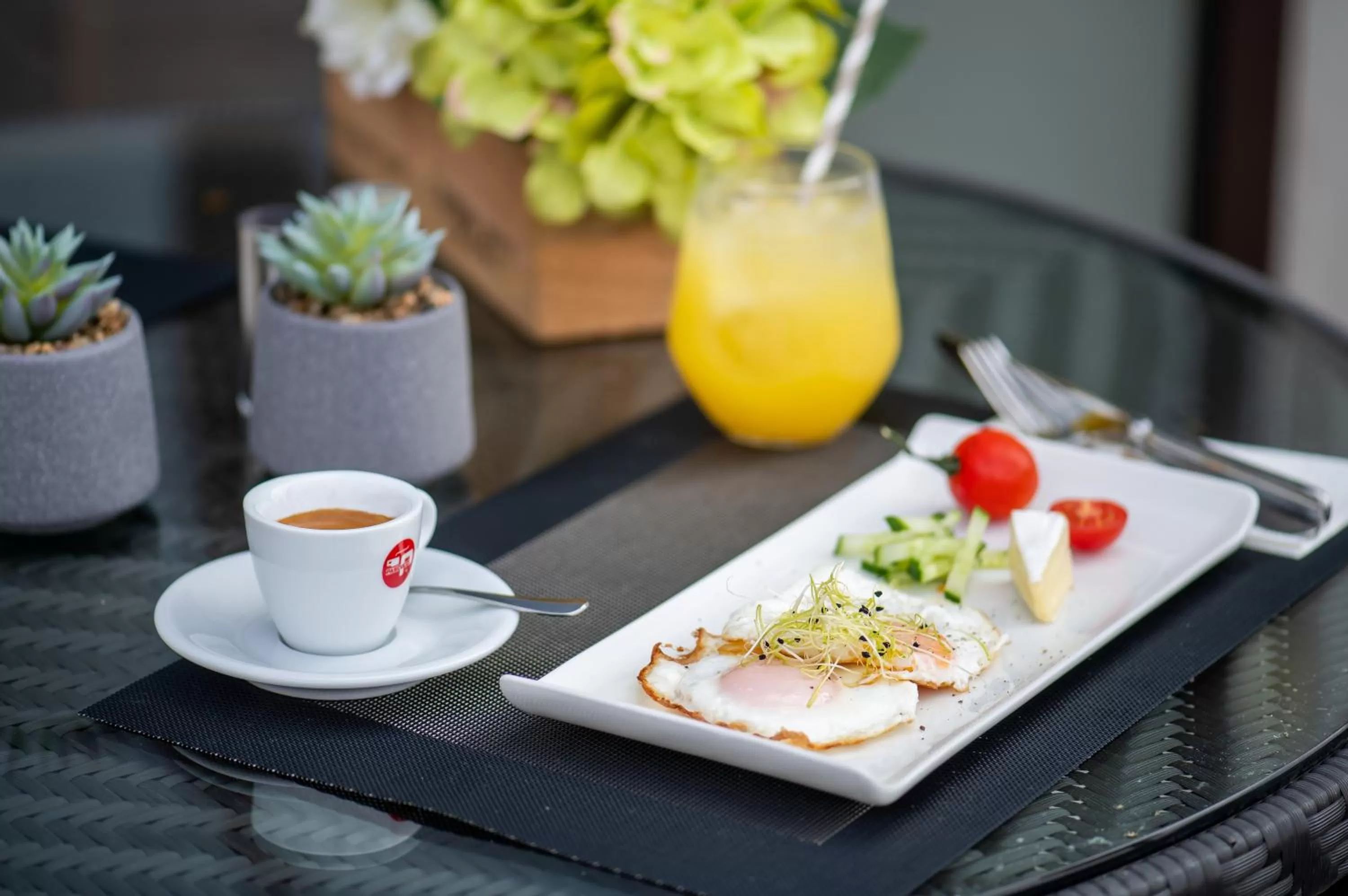 Breakfast in Botrytis Borhotel