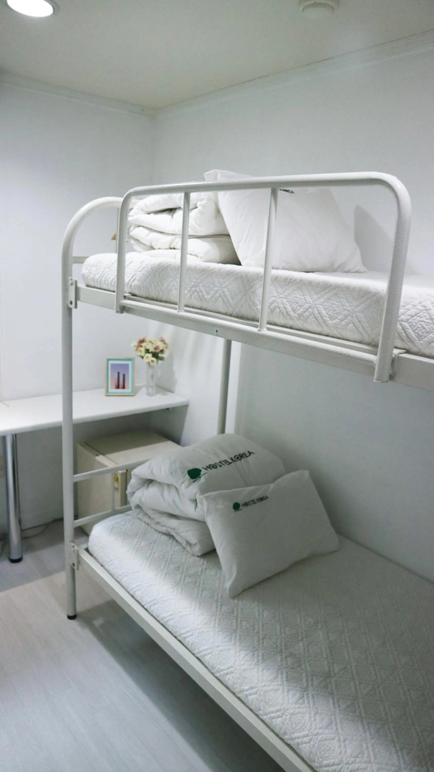 Bed in Hostel Korea - Original