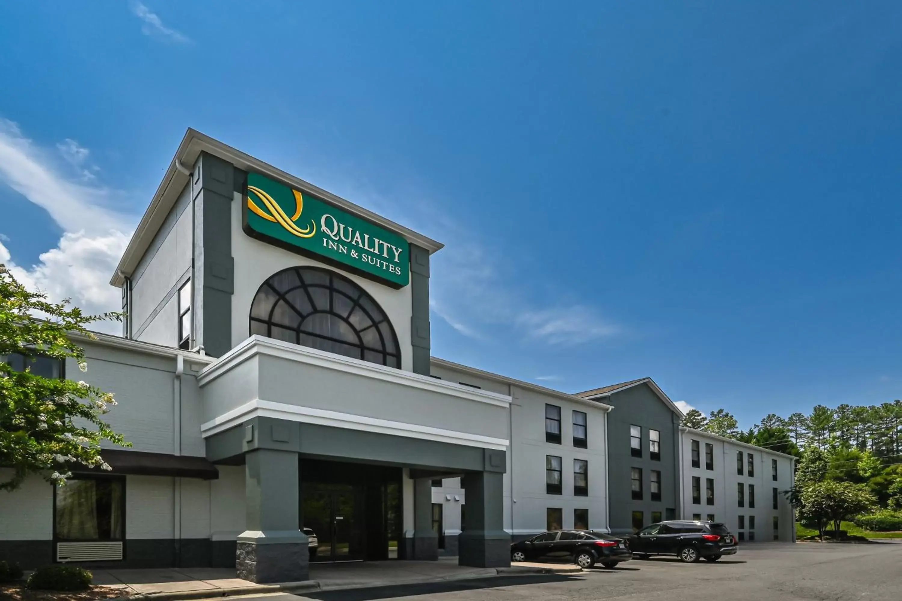 Quality Inn & Suites Matthews - Charlotte Quality Inn & Suites Matthews - Charlotte