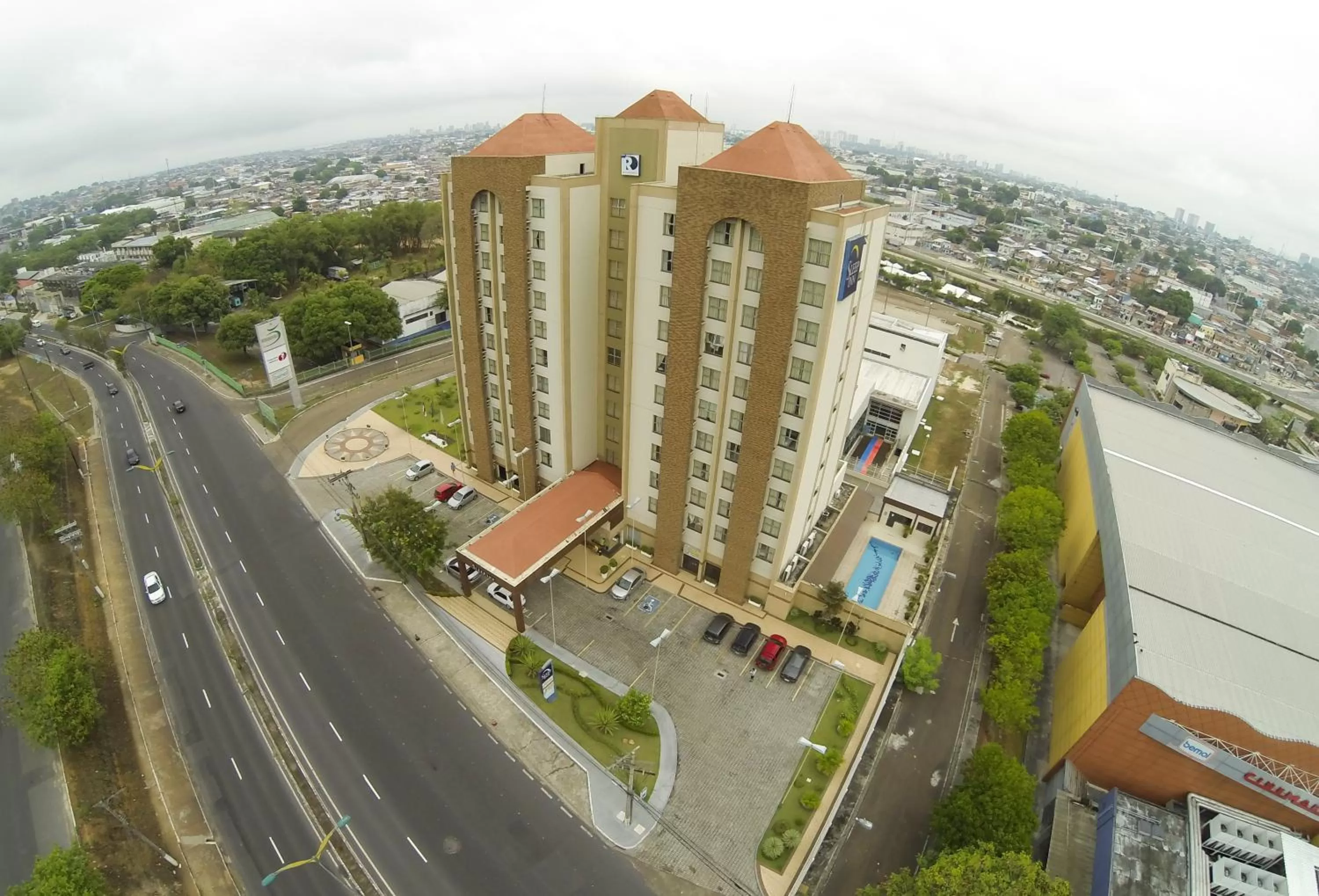 Facade/entrance in Sleep Inn Manaus