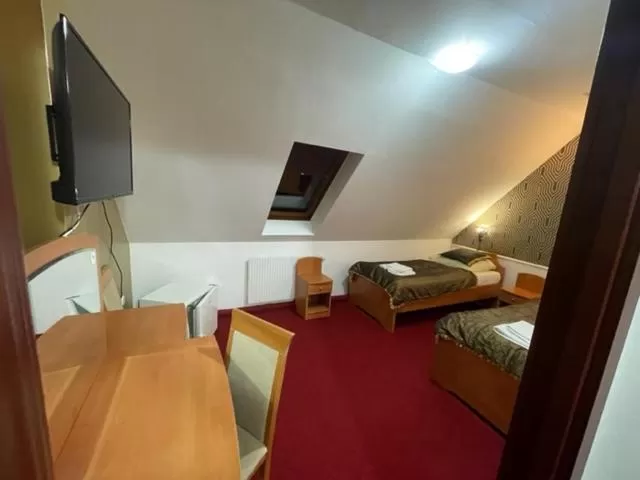 Bed in Hotel Minaret&Étterem