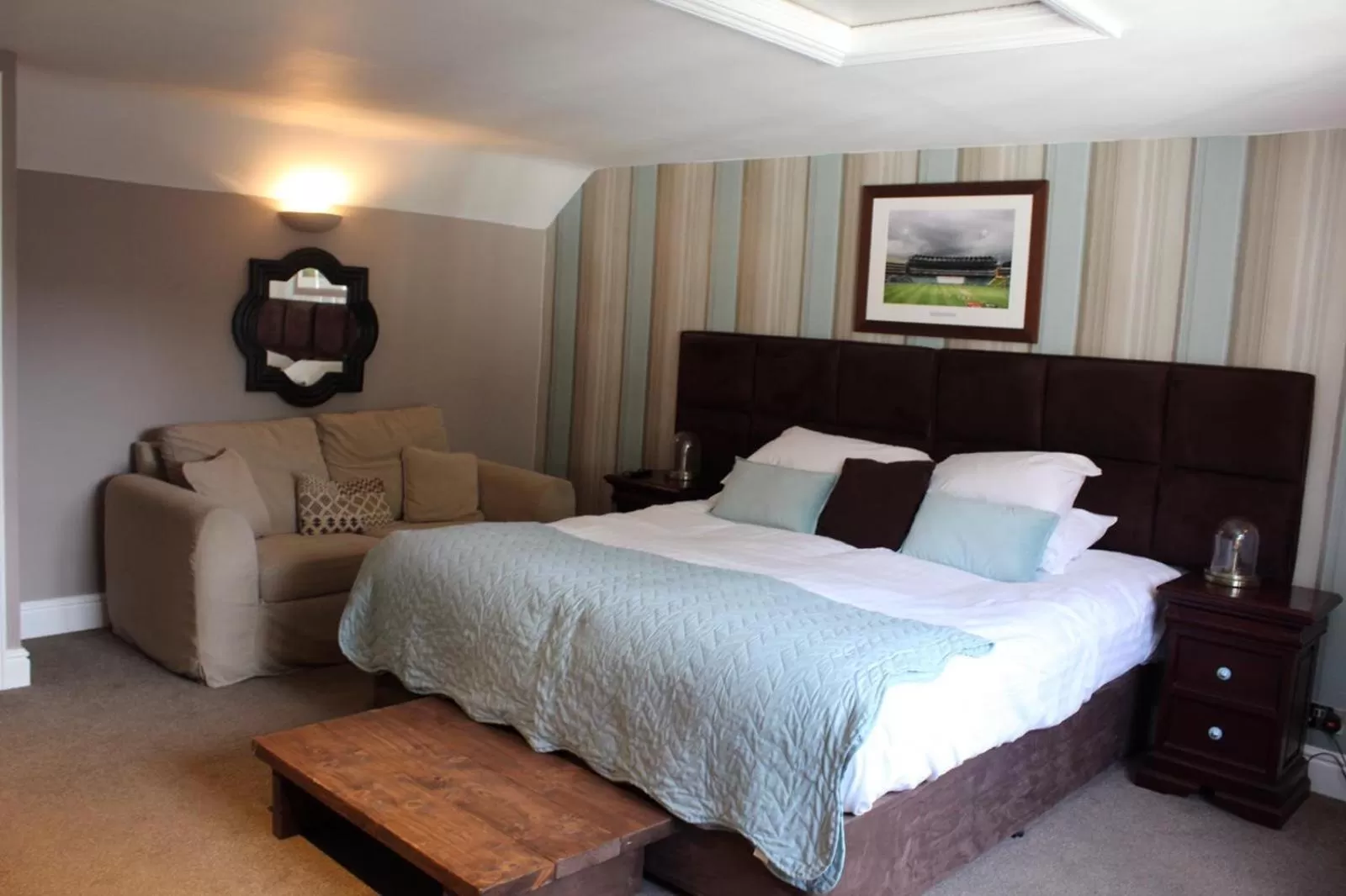 Standard Suite in The Cricketers Arms