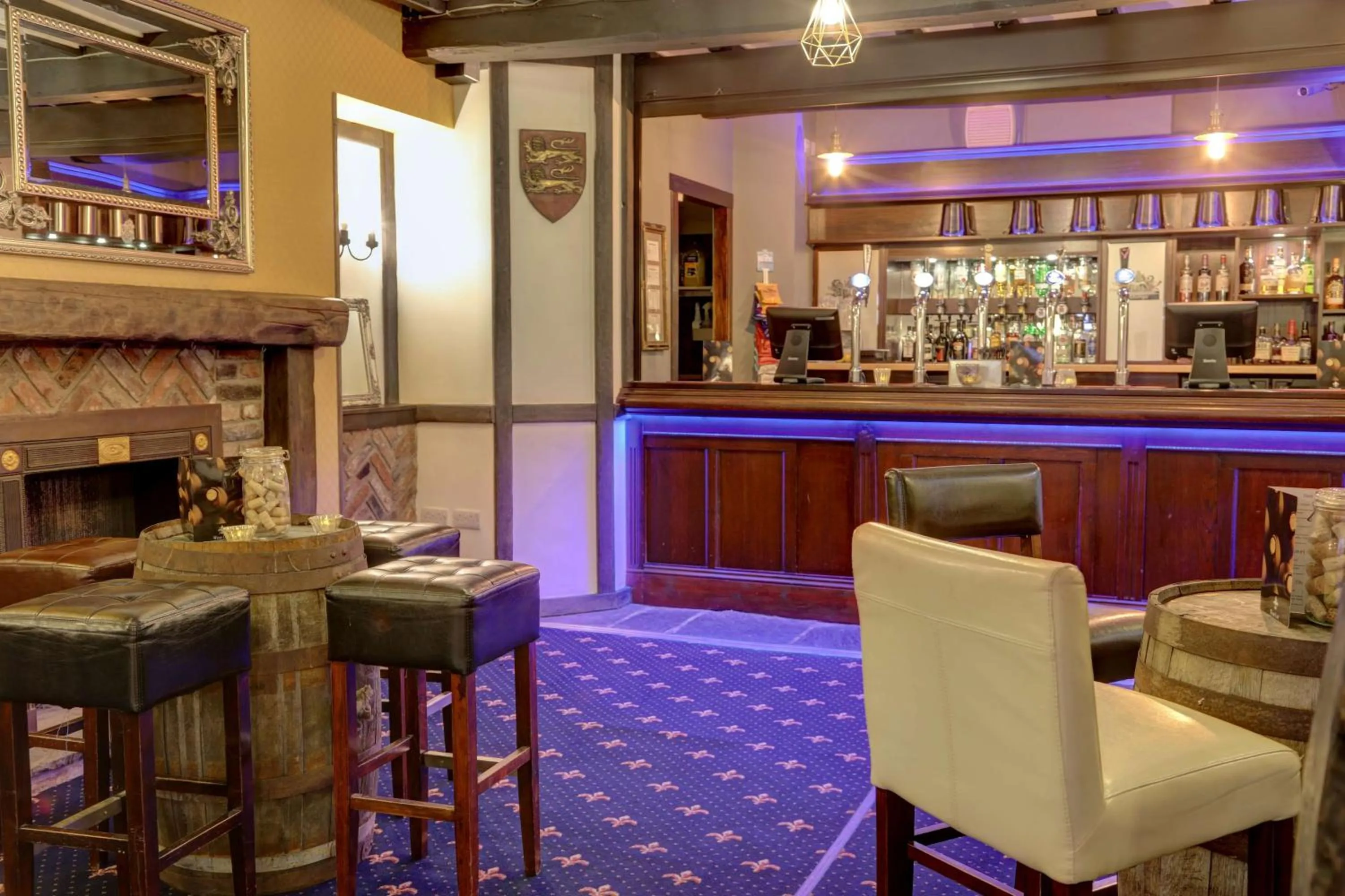 Lounge or bar in Rogerthorpe Manor Hotel