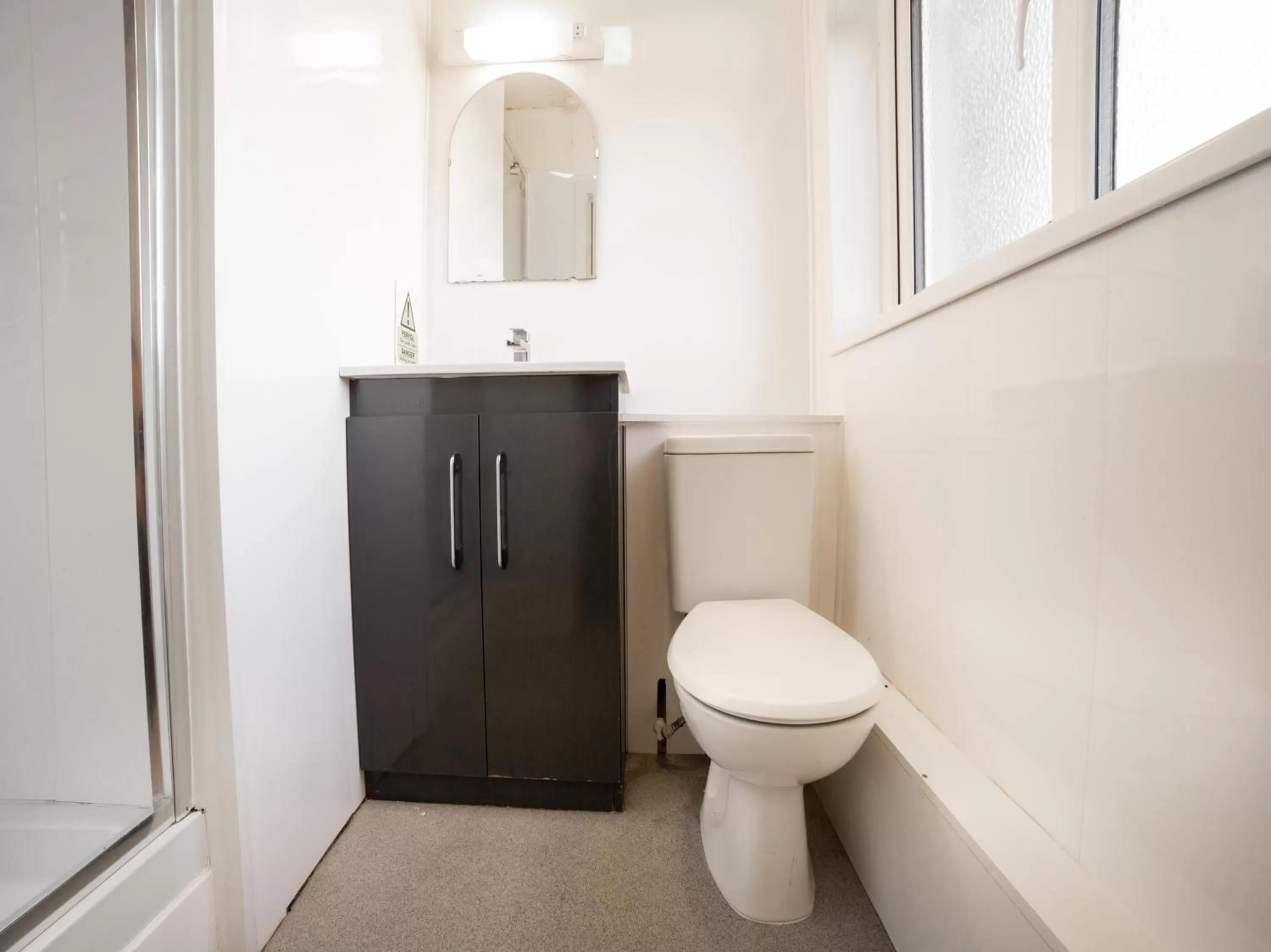 Bathroom in The Traxx Hotel