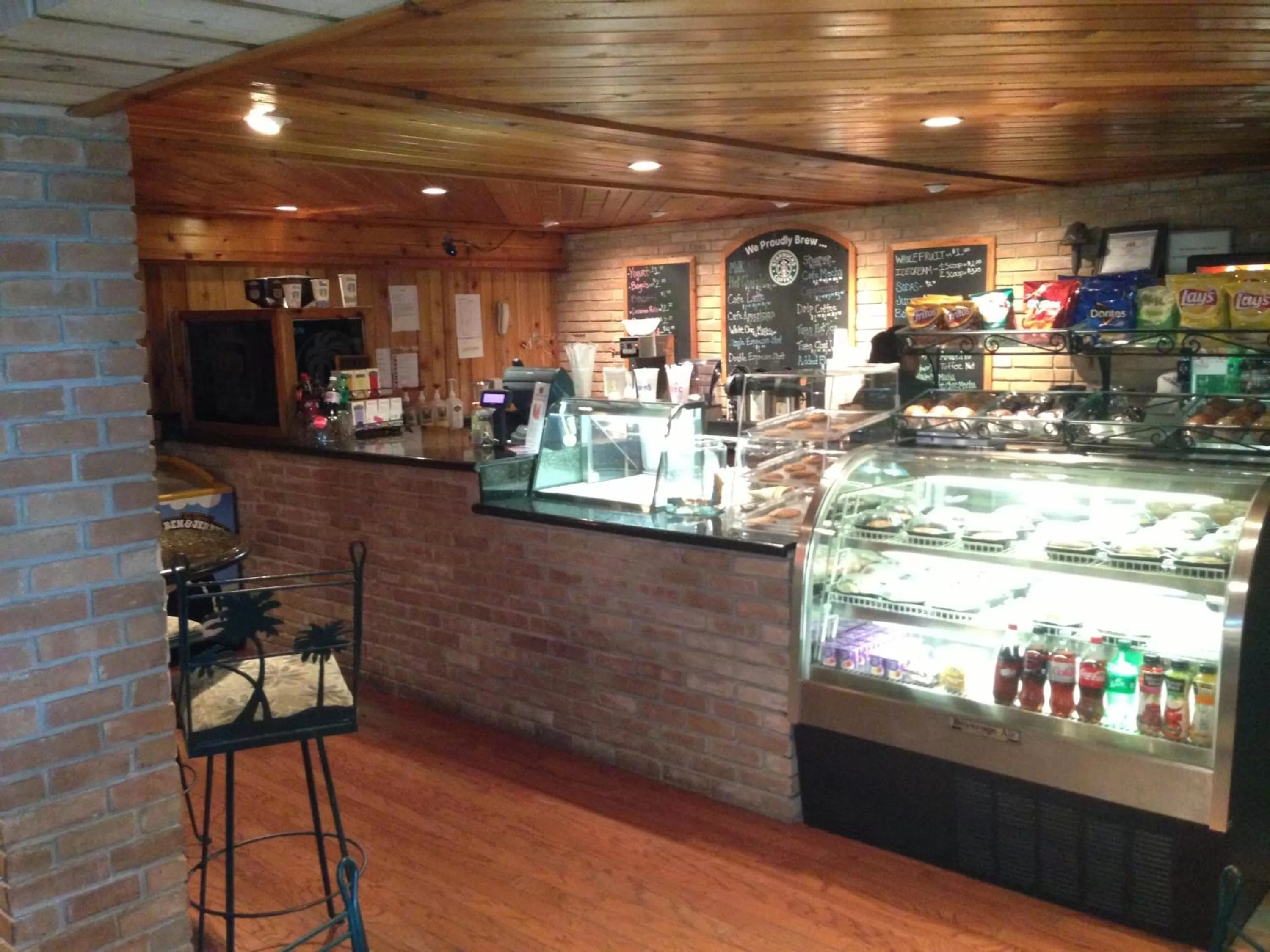 Restaurant/places to eat in Isla Grand Beach Resort