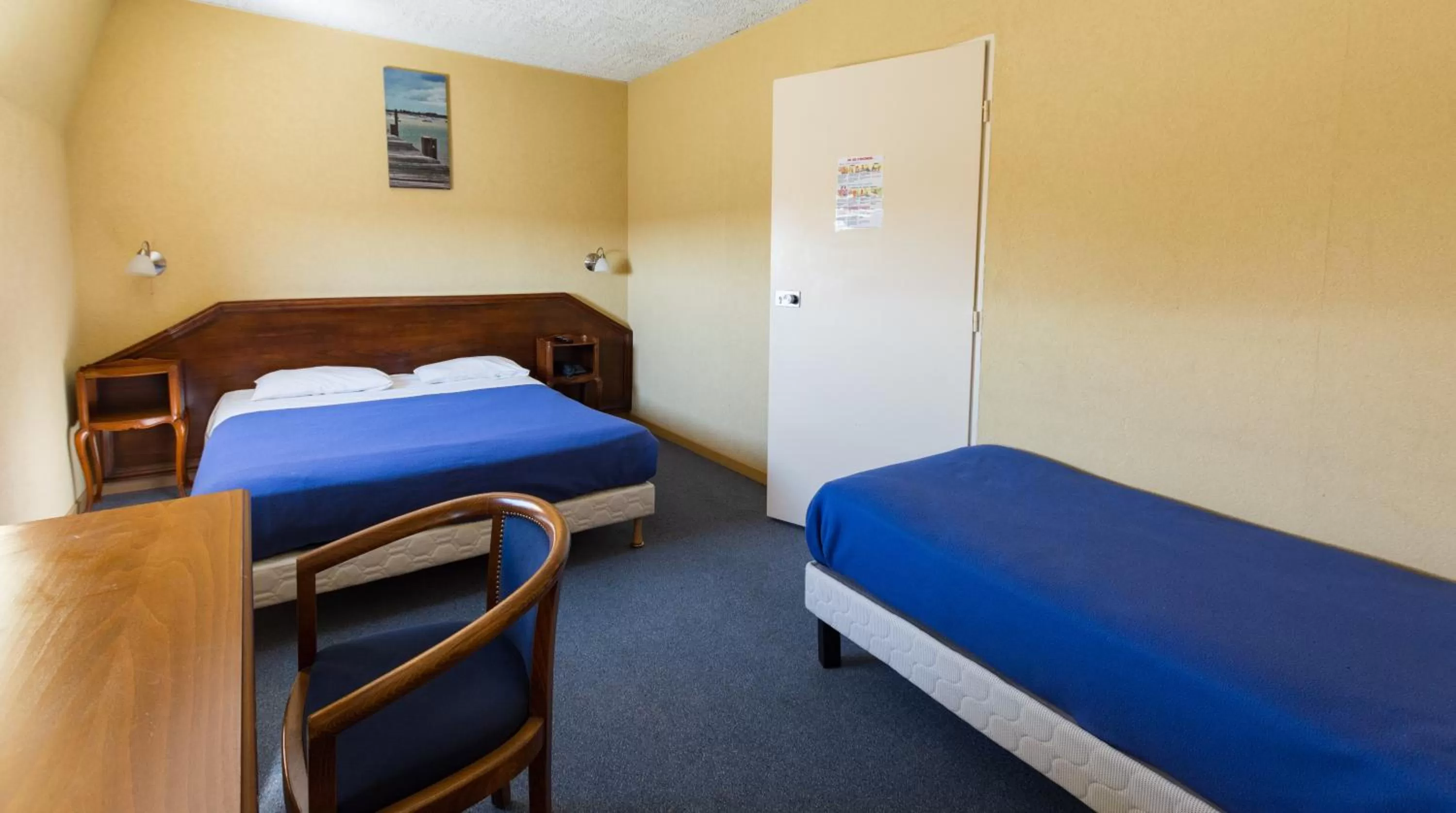 Bedroom in Hôtel De Champagne