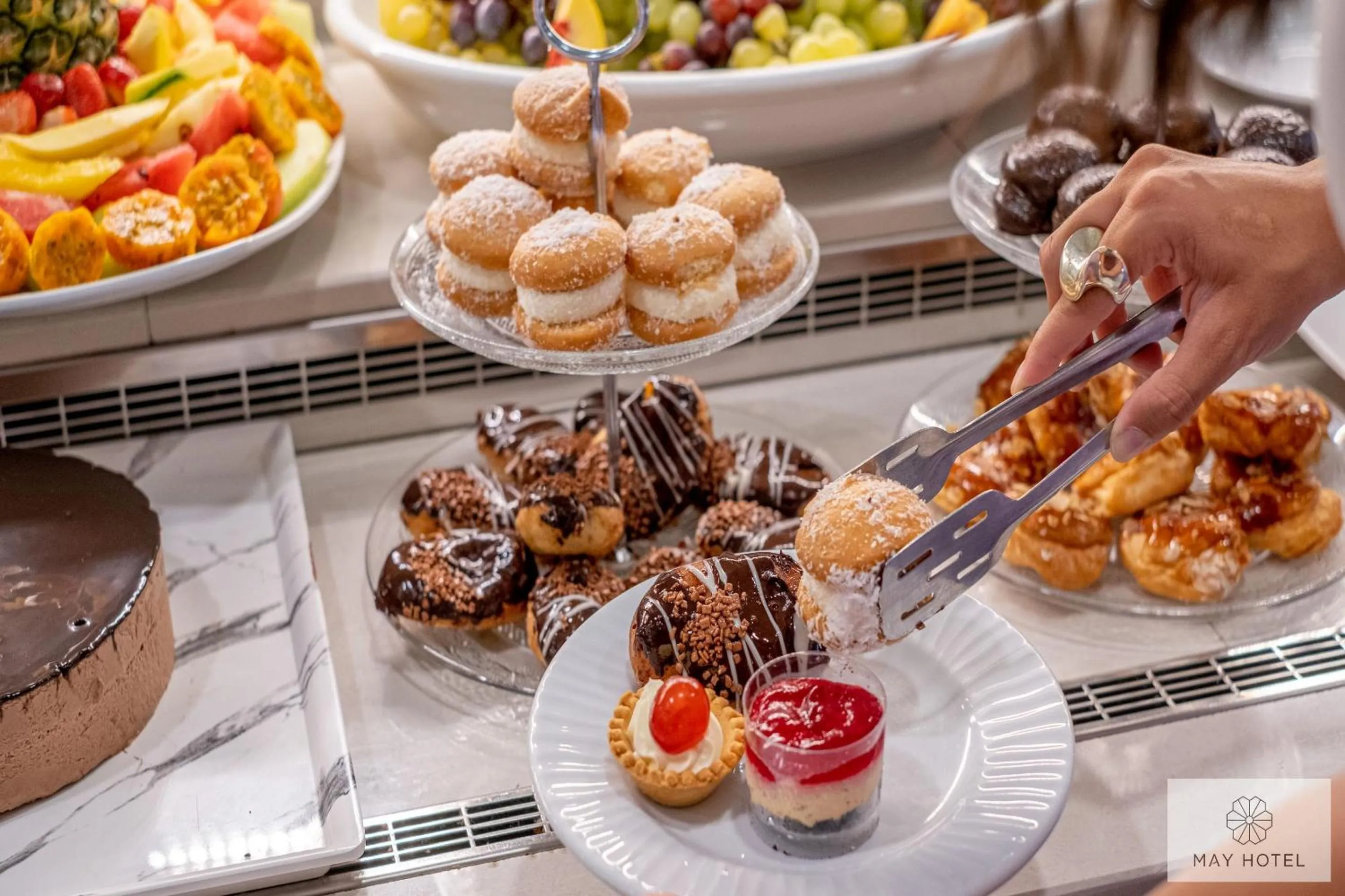 Food in May Beach Hotel