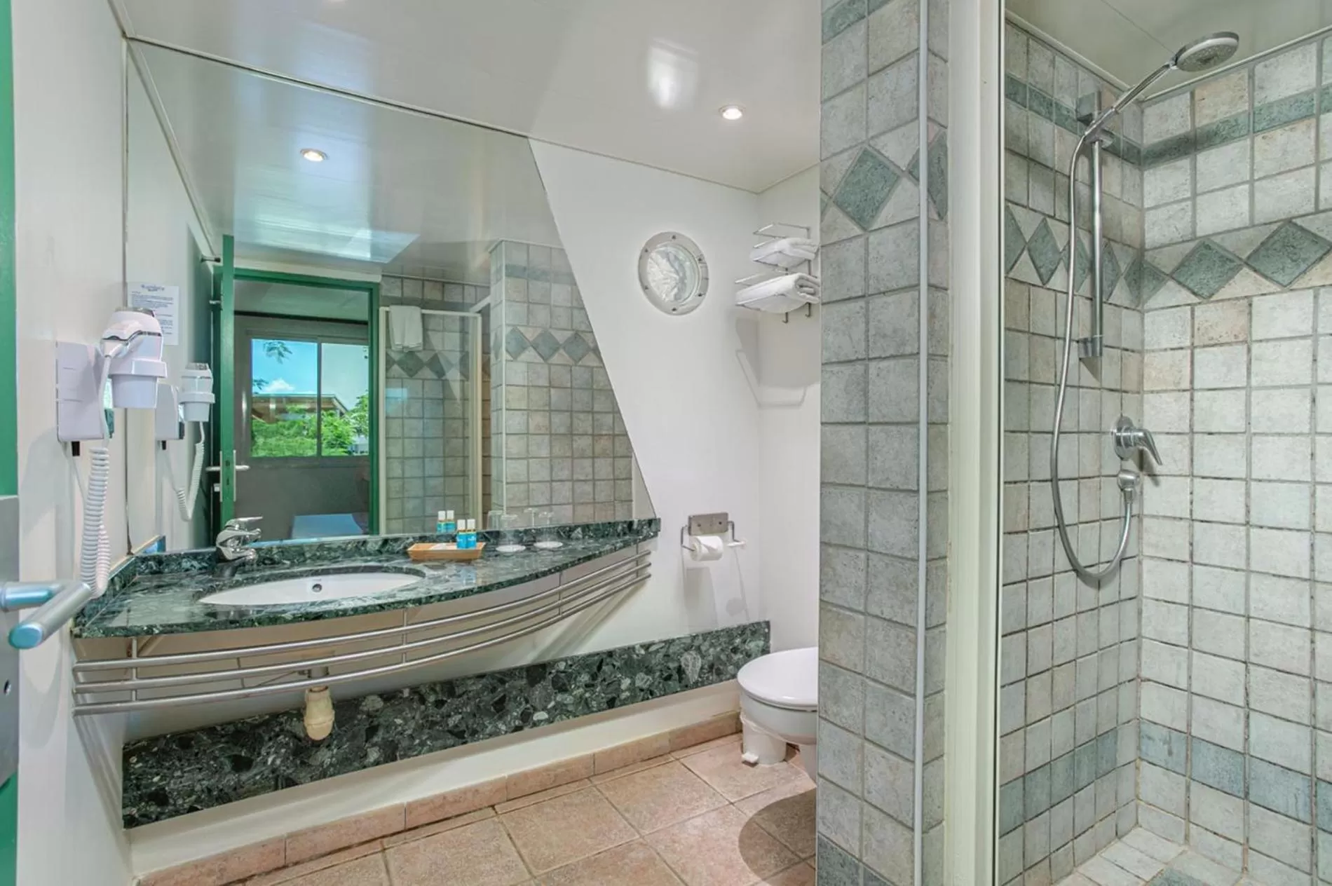 Bathroom in Zenitude Hôtel Résidences Le Salako