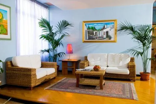 Seating area in Hotel Astoria