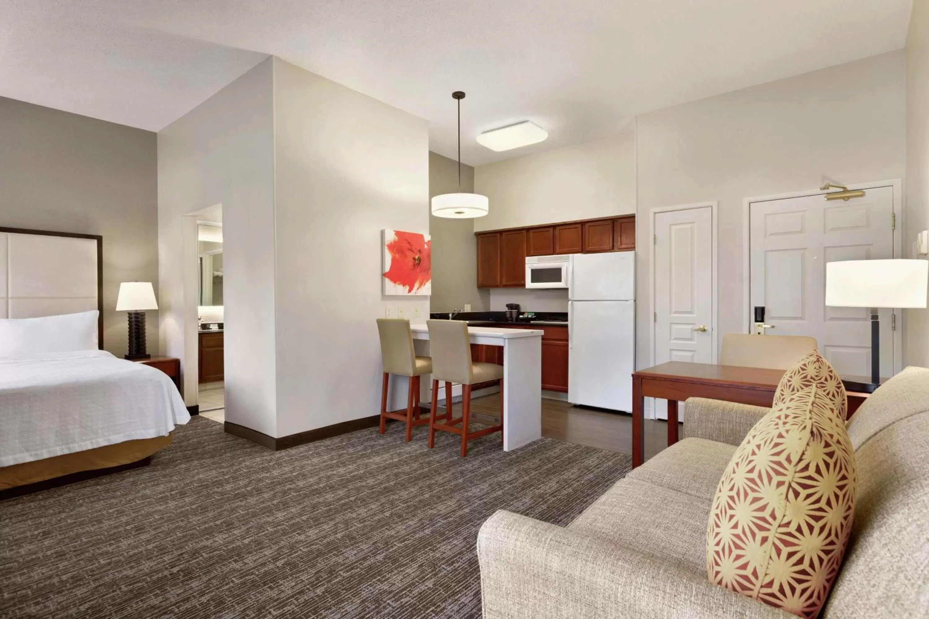 Living room, Bed in Homewood Suites by Hilton Columbus-Dublin