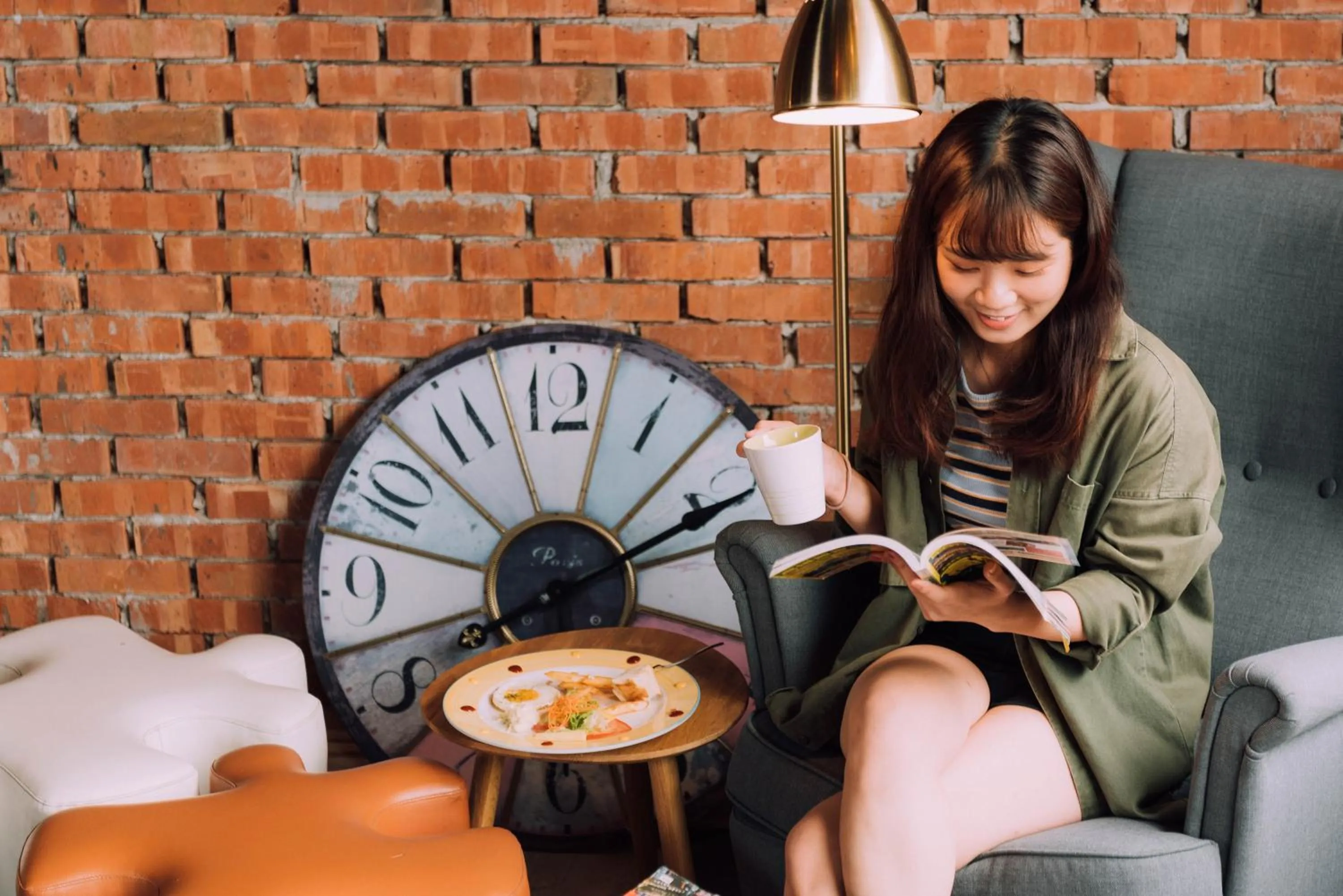 People in Uno Backpackers Inn