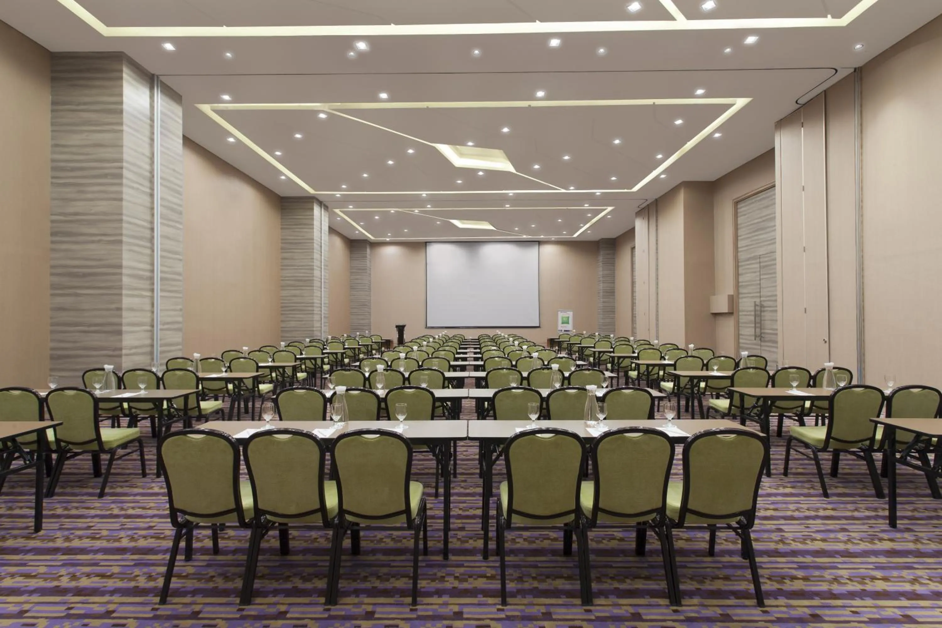 Banquet/Function facilities in Ibis Styles Jakarta Mangga Dua Square