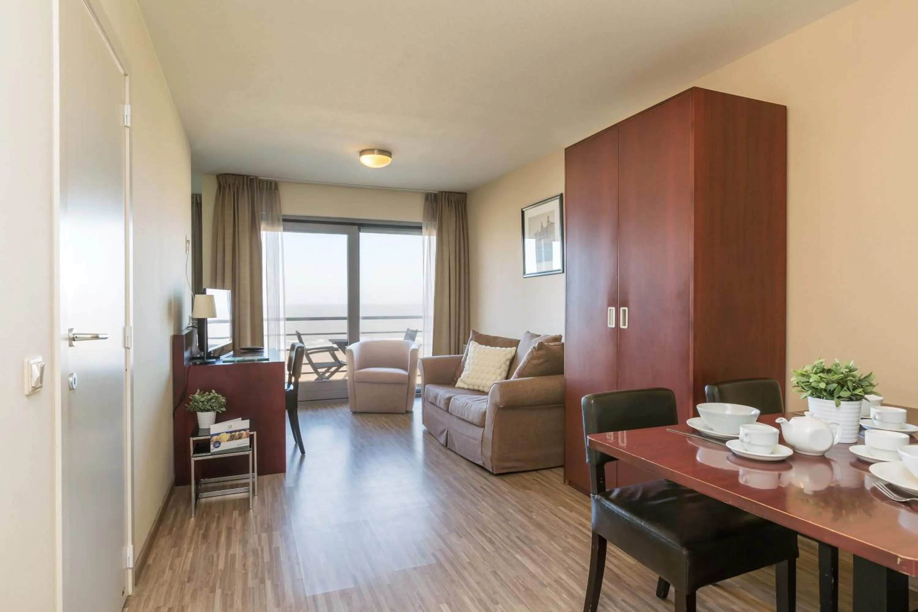 Bathroom, Seating Area in Aparthotel Blankenberge