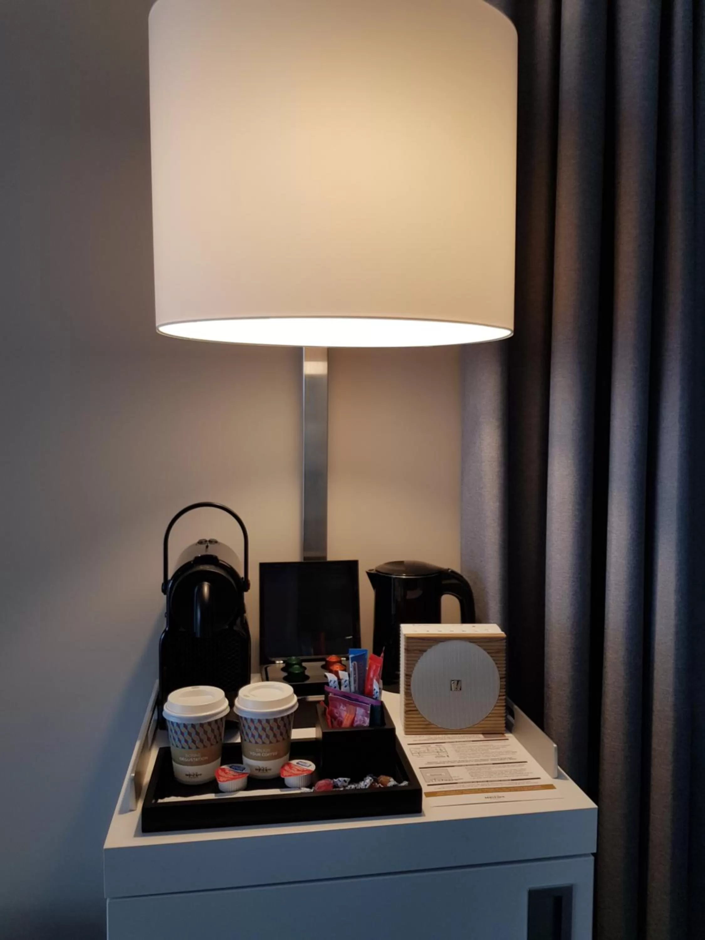 Coffee/tea facilities in Mercure Beauvais Centre Cathédrale