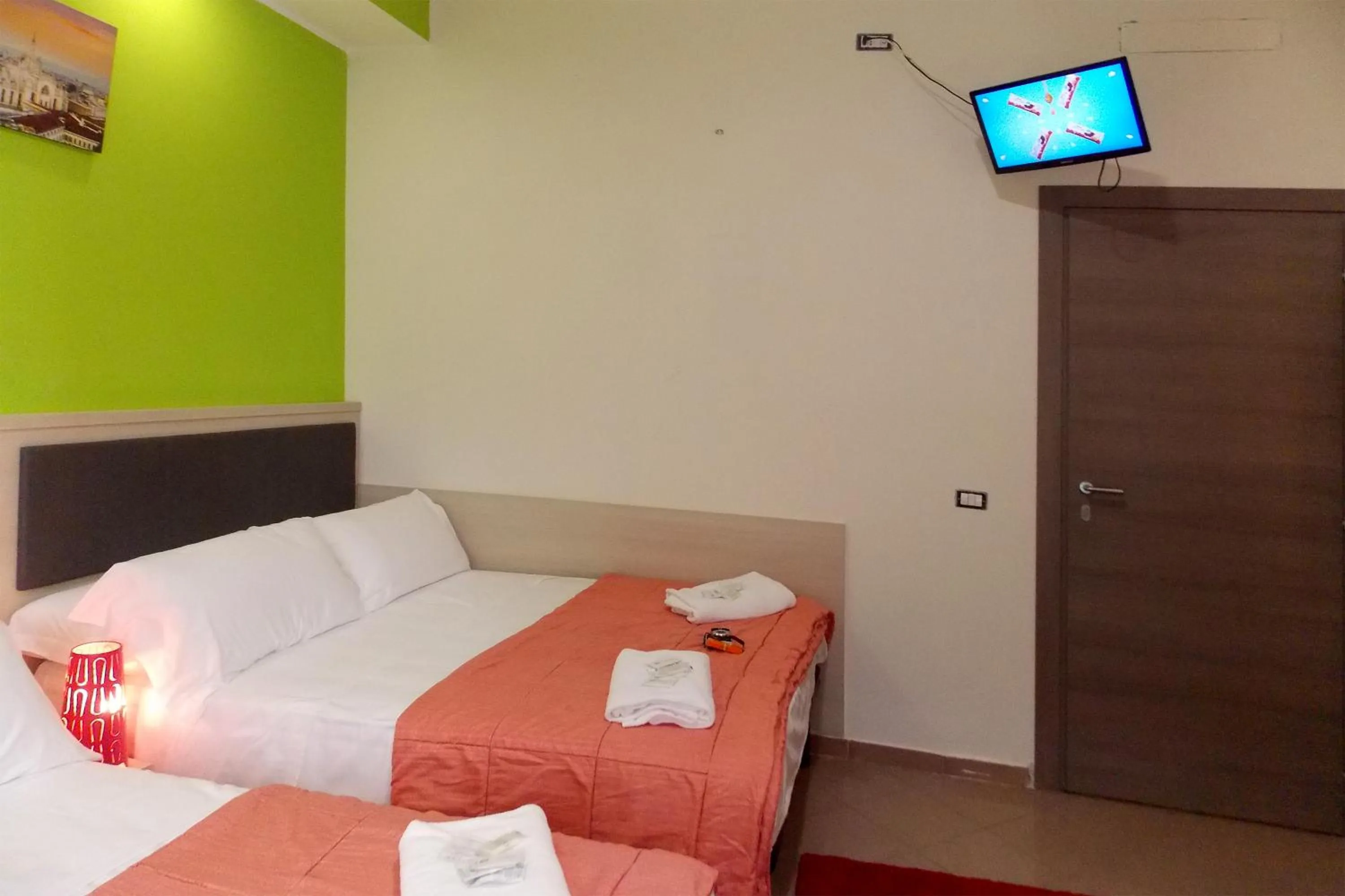 Bedroom, Bed in Hotel Midtown Milano