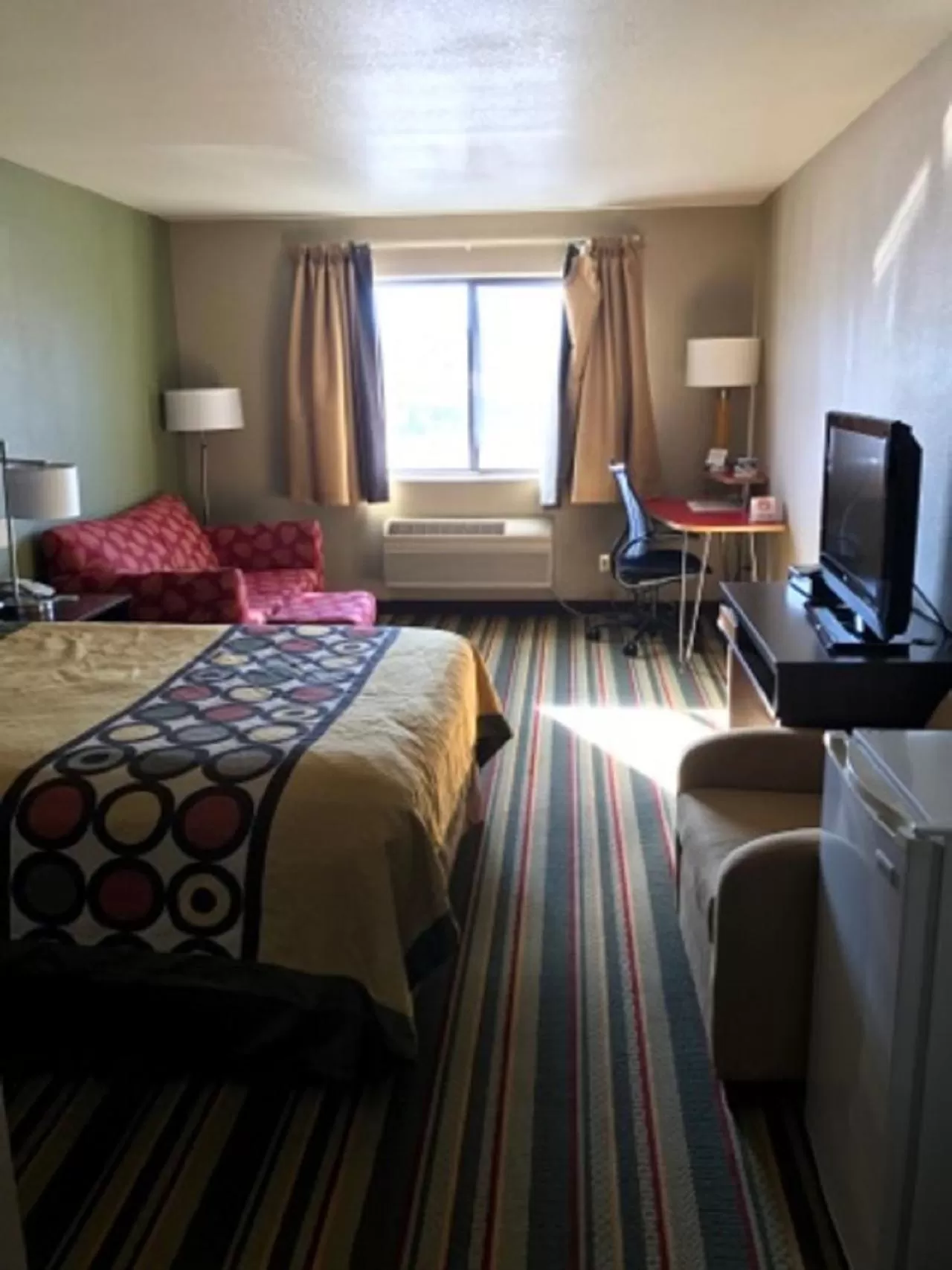 Bed in Super 8 by Wyndham Kremmling