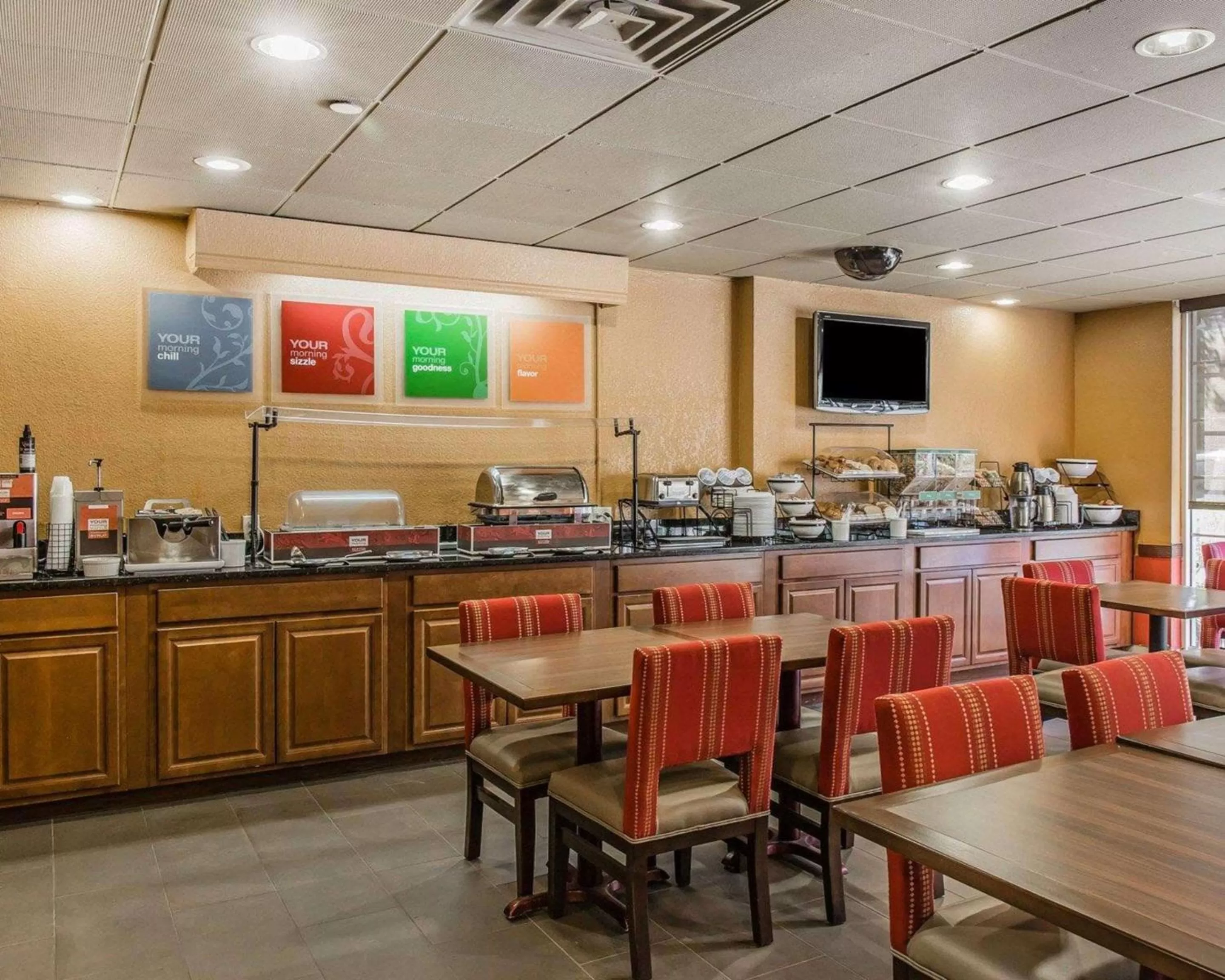Restaurant/places to eat in Comfort Inn & Suites Lakeland North I-4