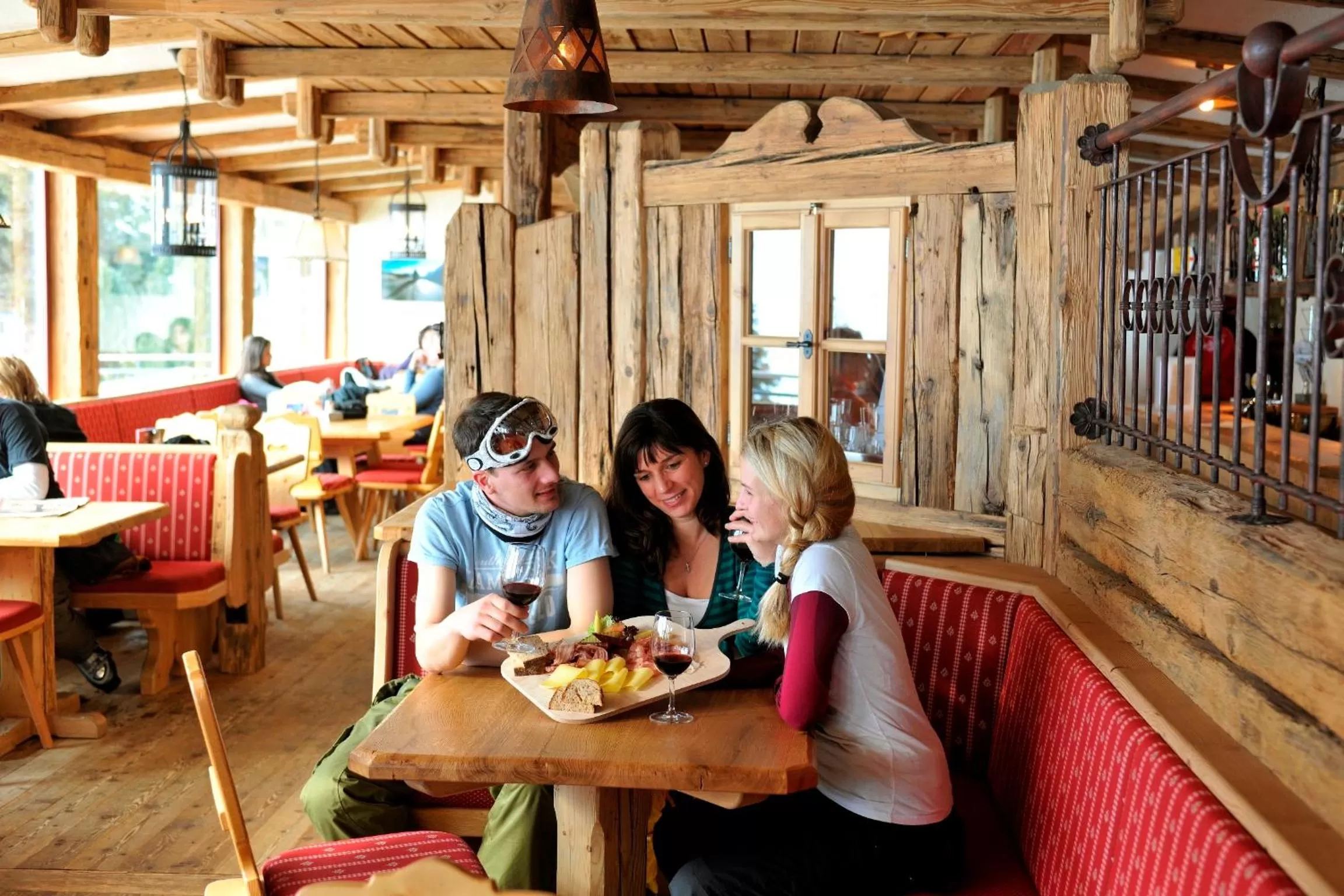 Restaurant/places to eat in Berghotel Trübsee - Accessible Only by Cable Car