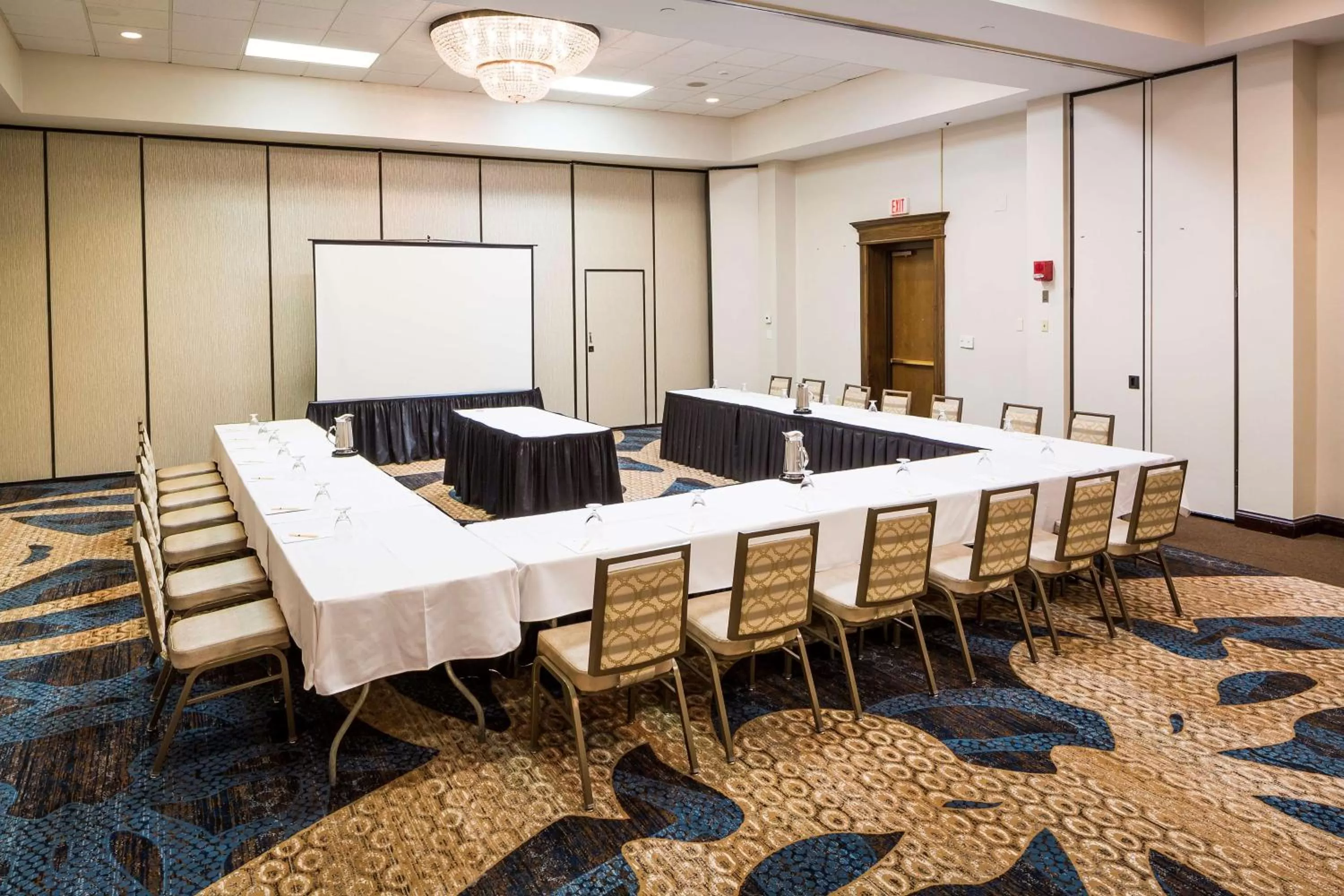 Meeting/conference room in DoubleTree by Hilton Boston-Milford