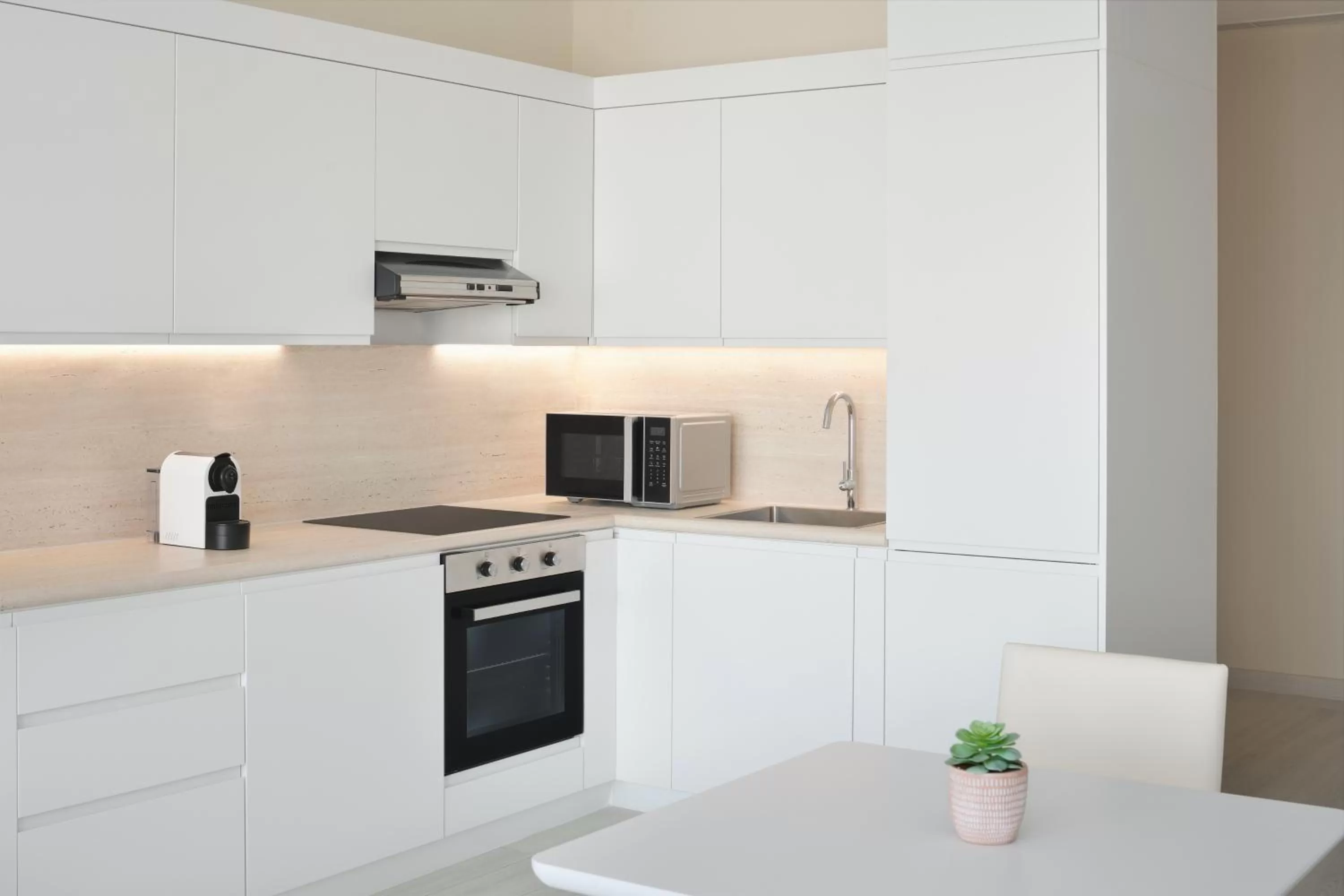 Coffee/tea facilities in Element by Westin West Bay Doha