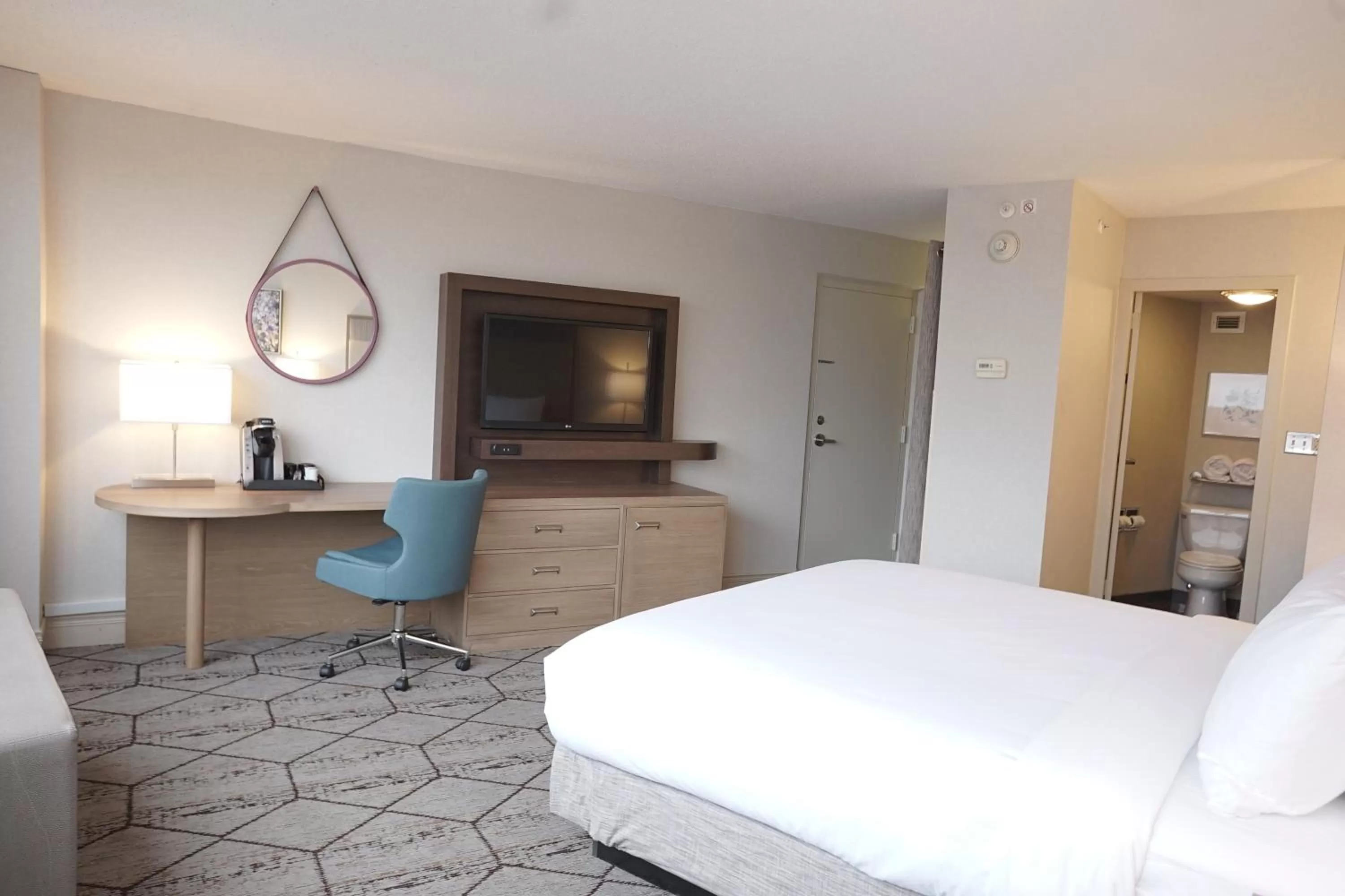 Photo of the whole room in Crowne Plaza Syracuse by IHG