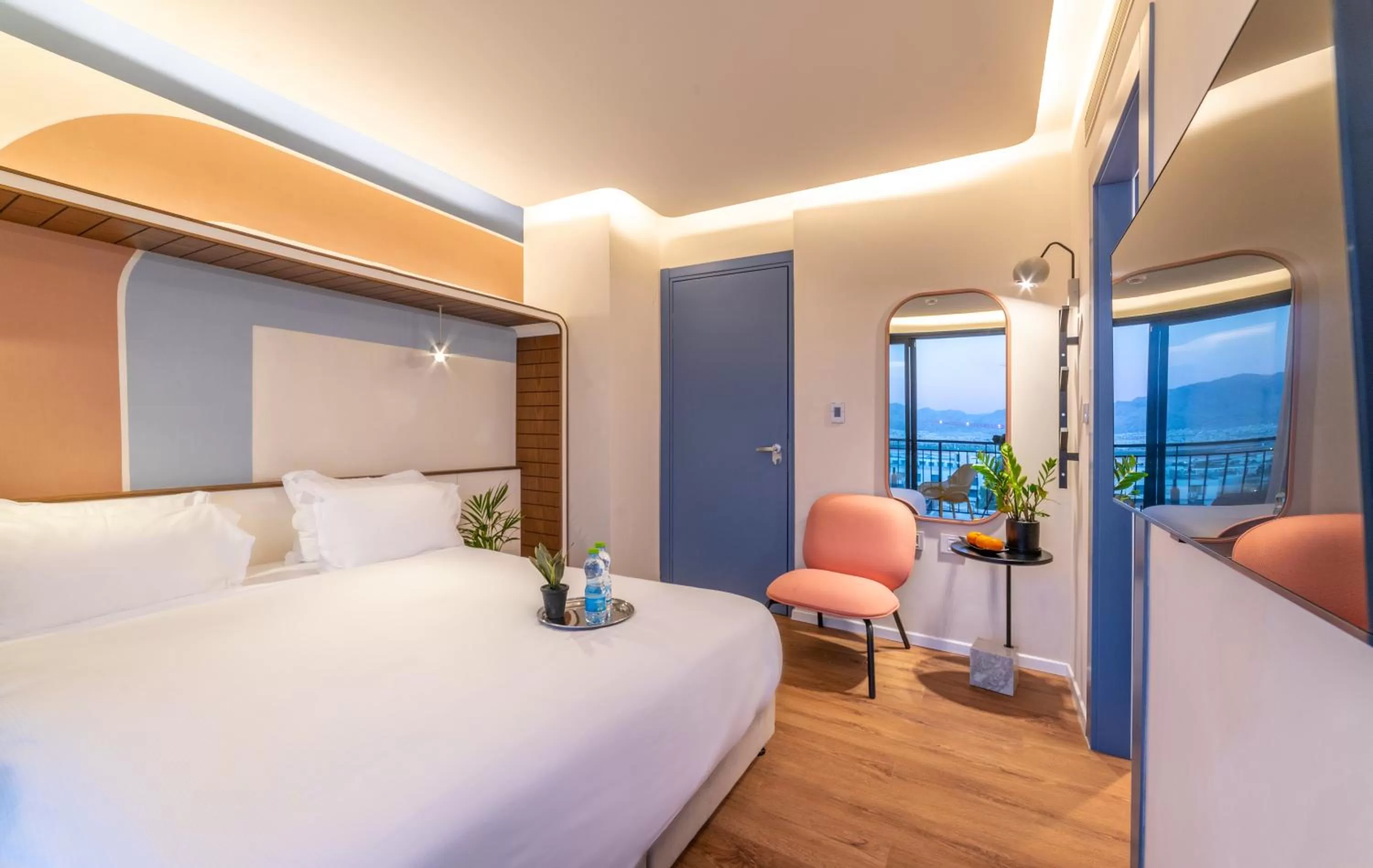 Photo of the whole room, Bed in Stay Eilat