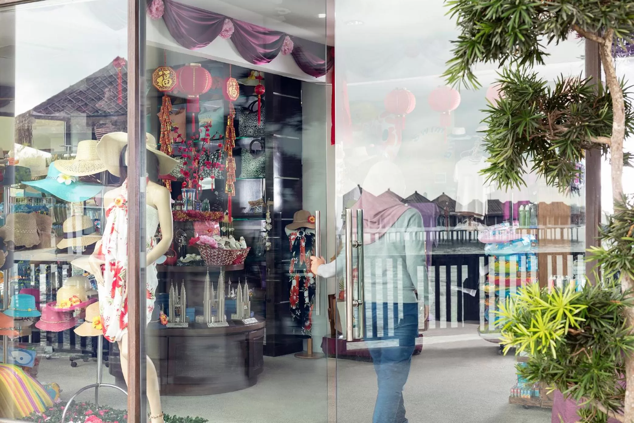 On-site shops in Golden Palm Tree Sepang