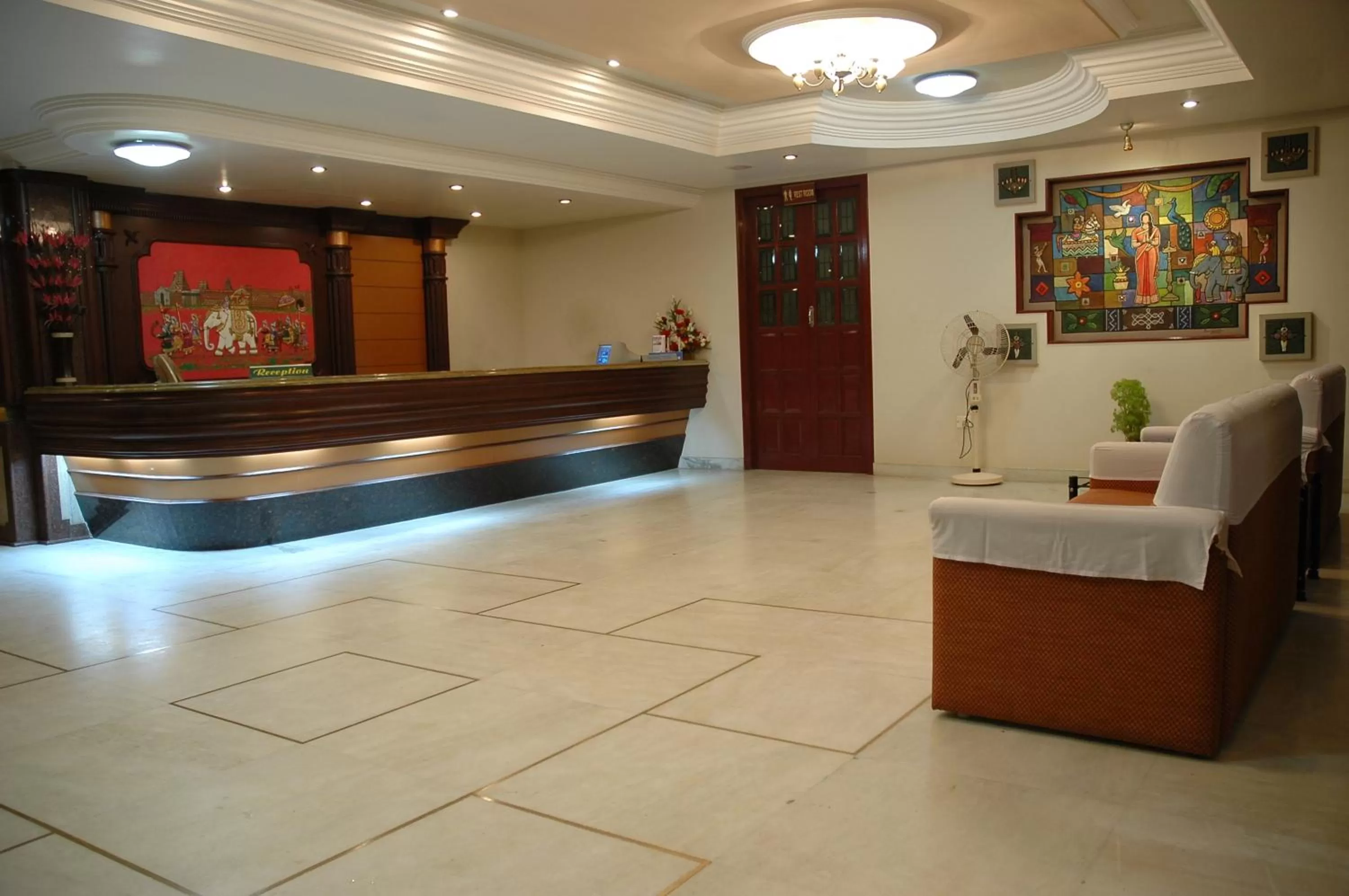 Lobby or reception in Hotel Gnanam